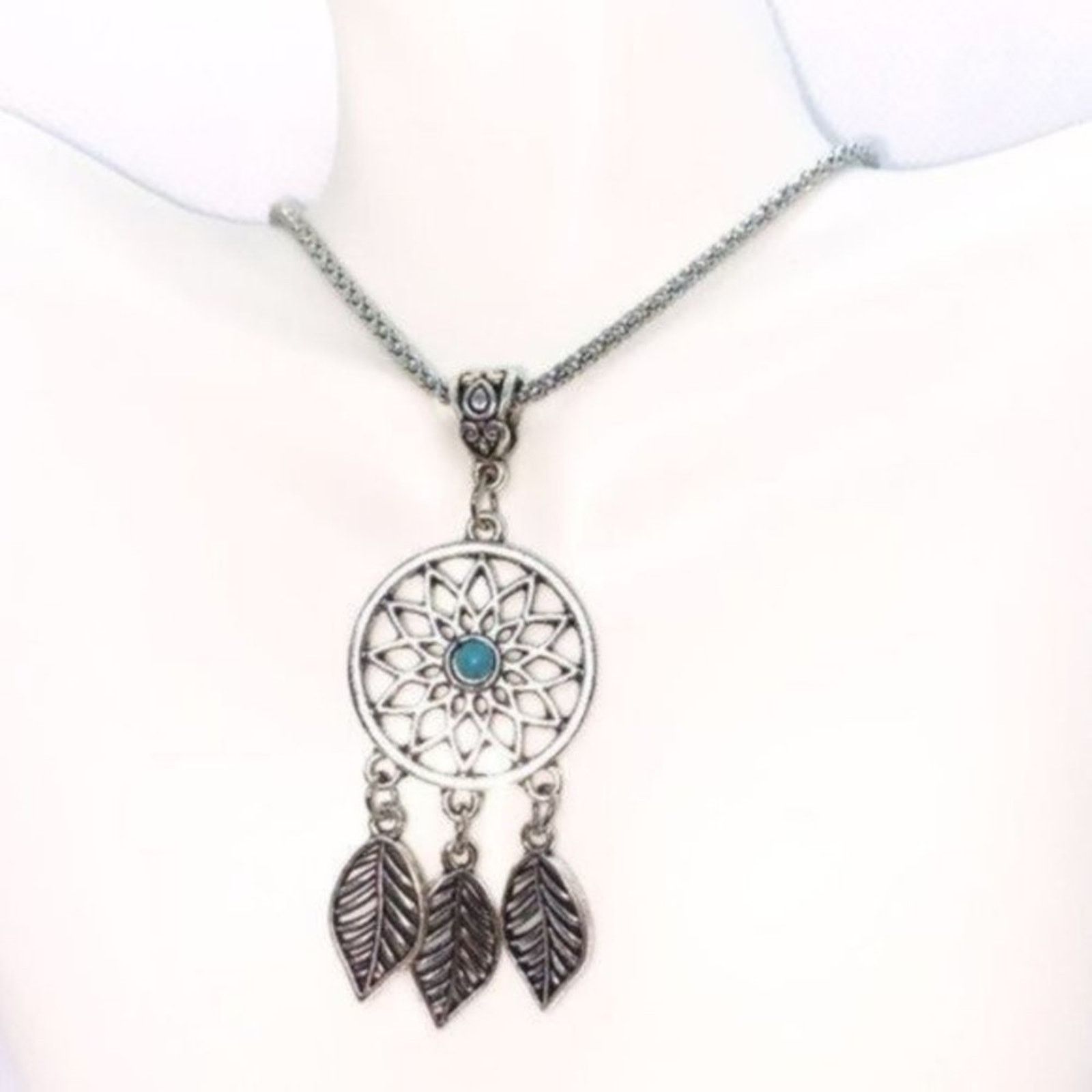 Boutique Moschino Silver Turquoise Dreamcatcher Feather Boho Necklace Size ONE SIZE - 1 Thumbnail