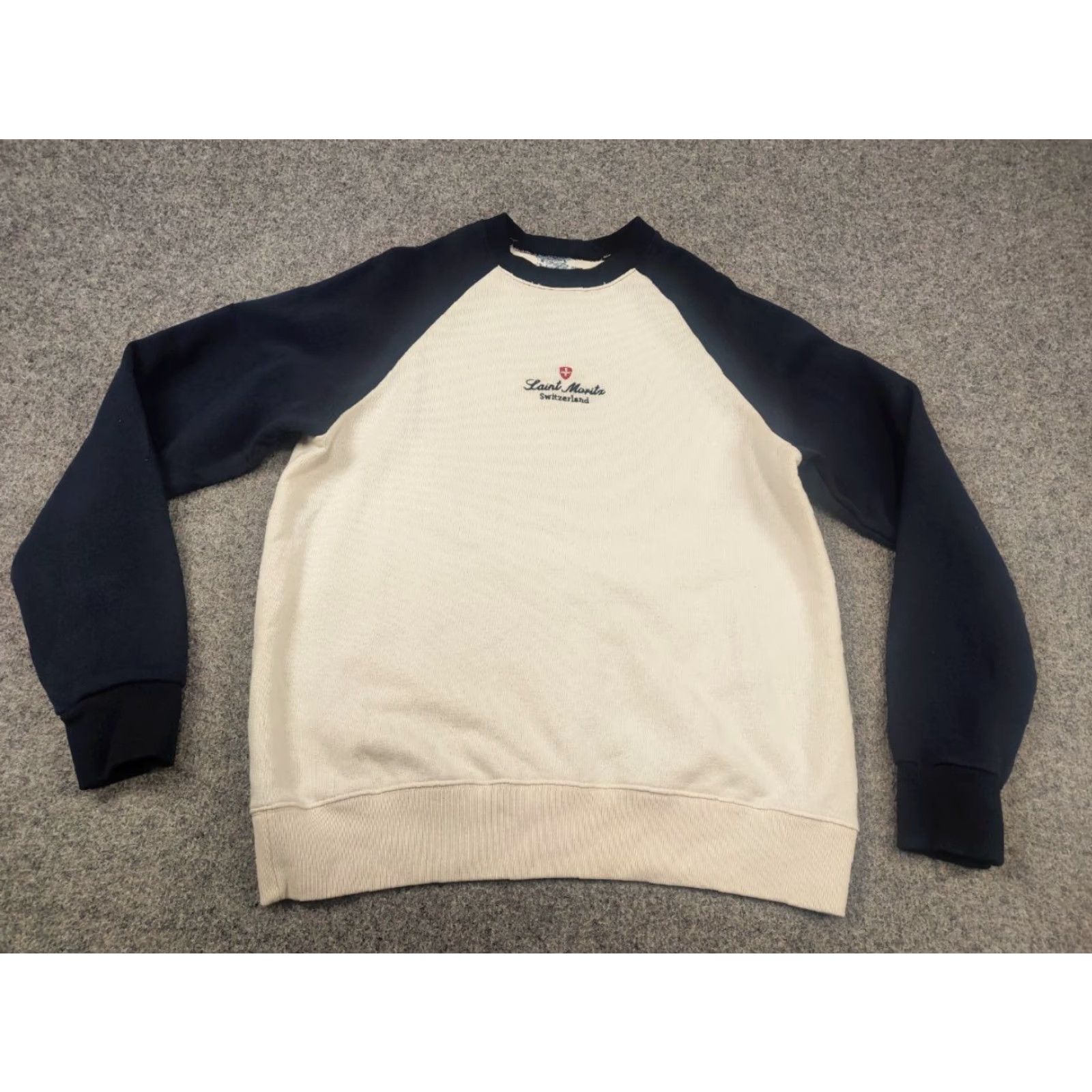 Vintage VINTAGE Saint Moritz Switzerland Design Logo Crewneck Sweatshirt Shirt Men M Beige Graphic Print 90s Army Style Size US M / EU 48-50 / 2 - 3 Thumbnail