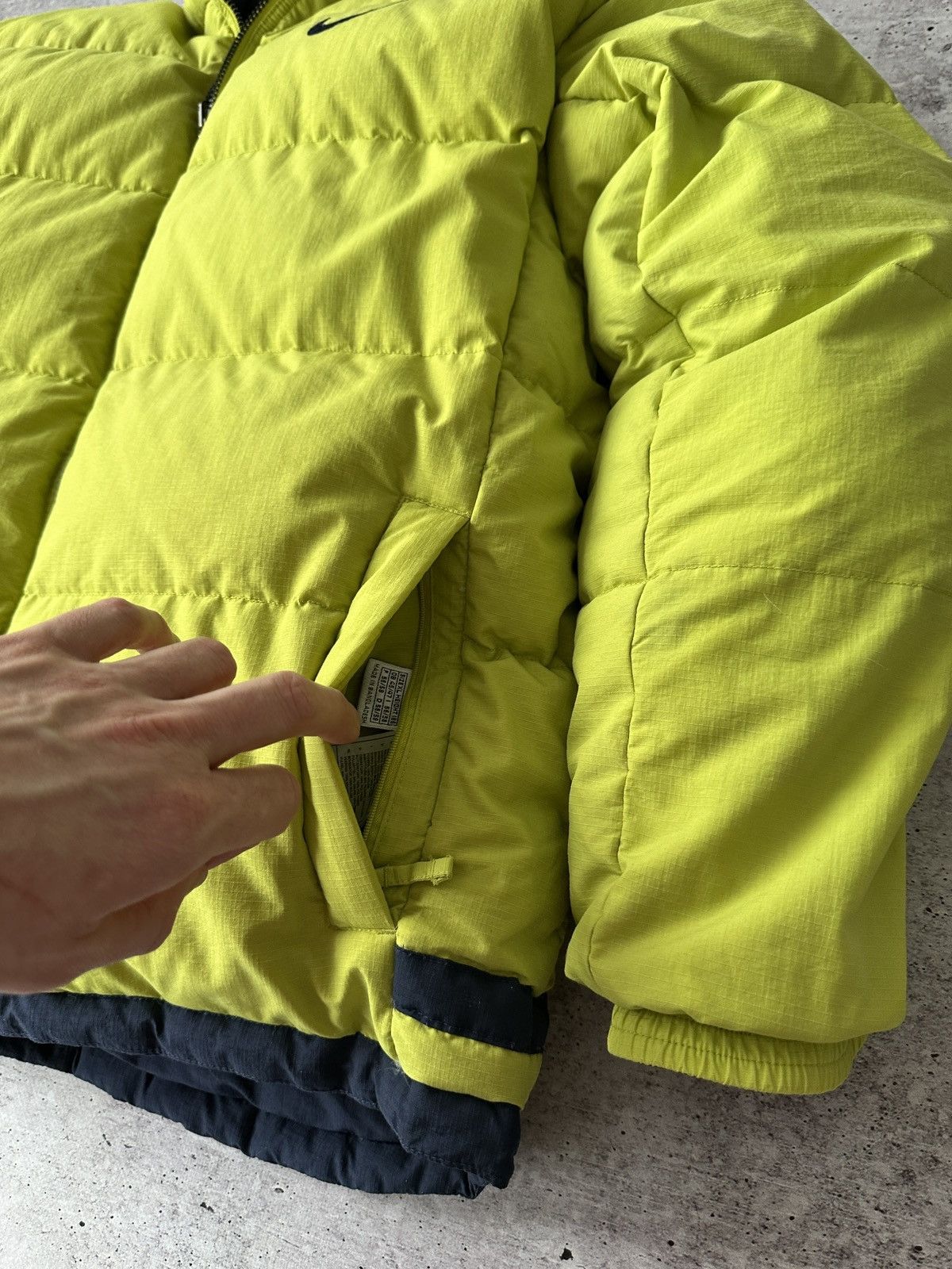 Nike Nike Vintage Big Logo Reversible Down Puffer Jacket Size US XL / EU 56 / 4 - 9 Thumbnail