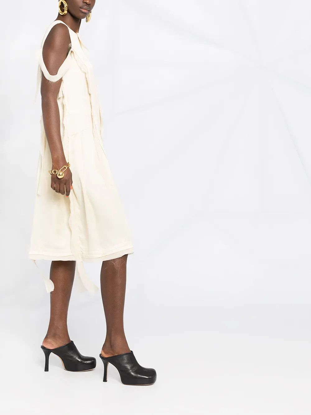 Maison Margiela o1y0625 Midi Dress in Beige Size M / US 6-8 / IT 42-44 - 3 Thumbnail