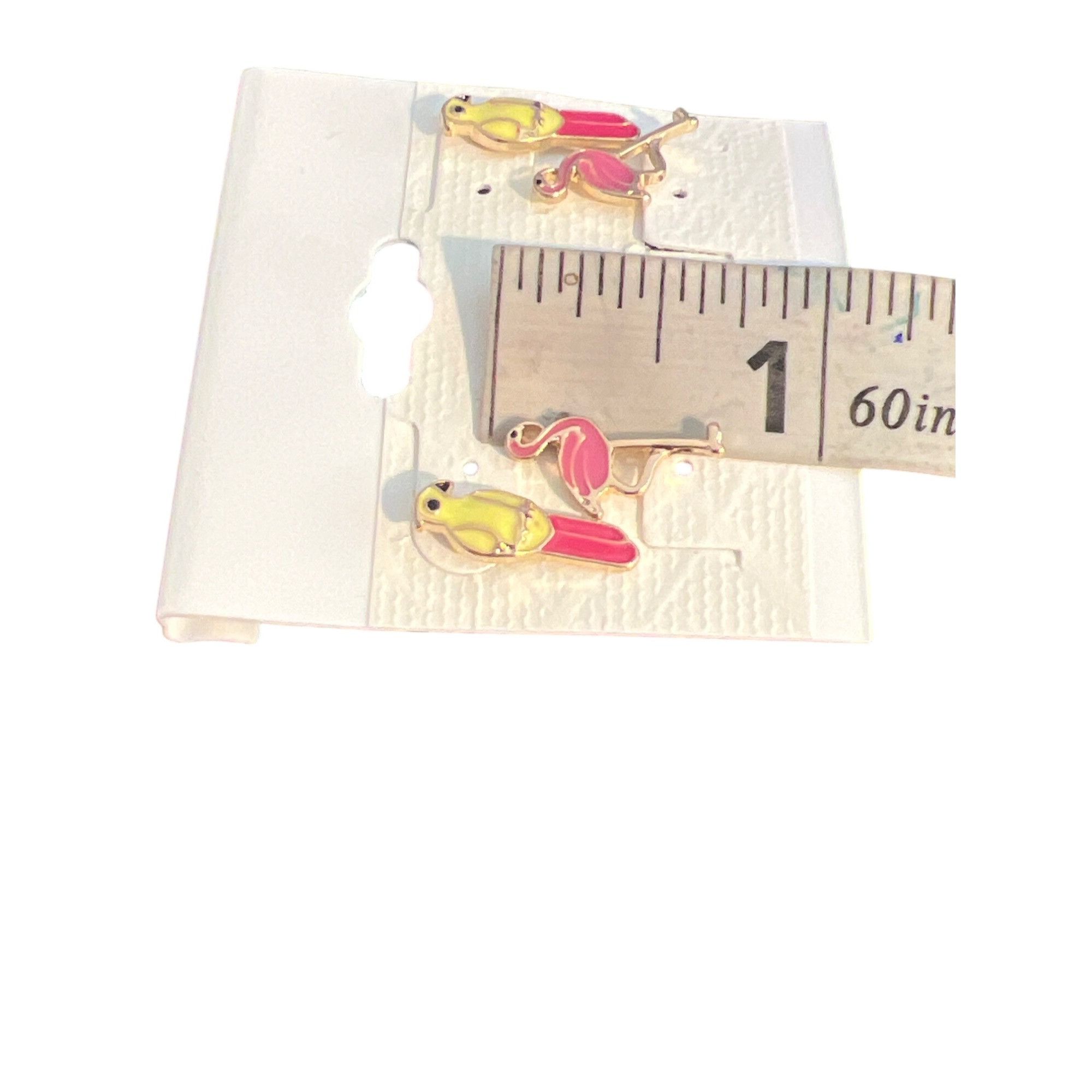 Other 2 Pair Bird Stud Earrings Flamingo Parrot Gold Tone Enamel P Size ONE SIZE - 5 Thumbnail