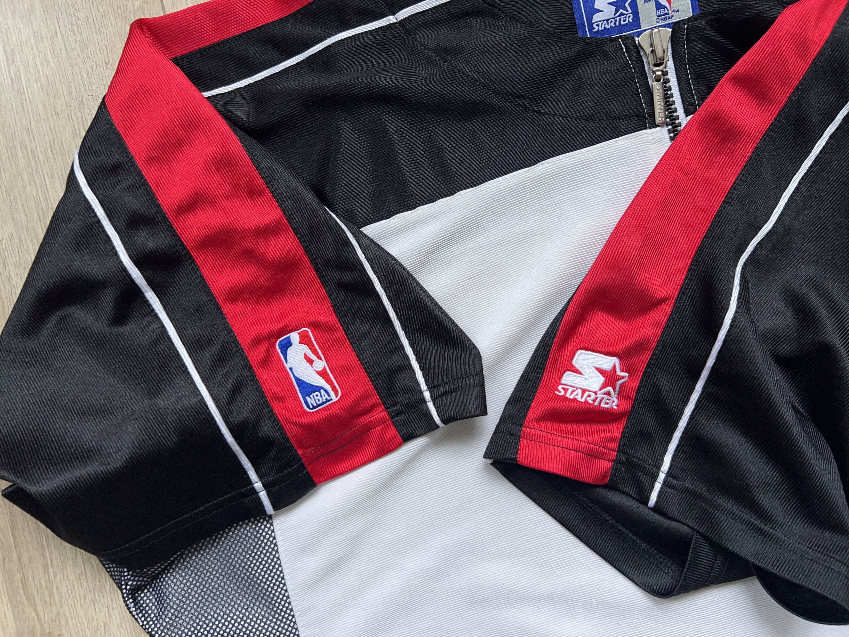 NBA × Vintage Starter Chicago Bulls Basketball NBA Zip 1/4 Jersey Shirt Size US XL / EU 56 / 4 - 4 Thumbnail