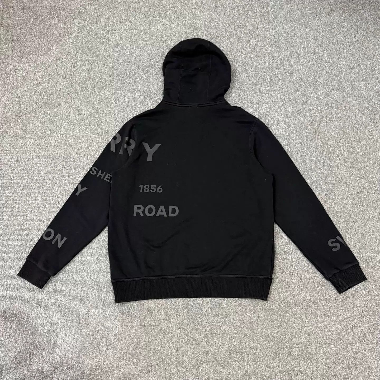 Burberry Burberry black hoodie M 99 new Size US M / EU 48-50 / 2 - 2 Thumbnail