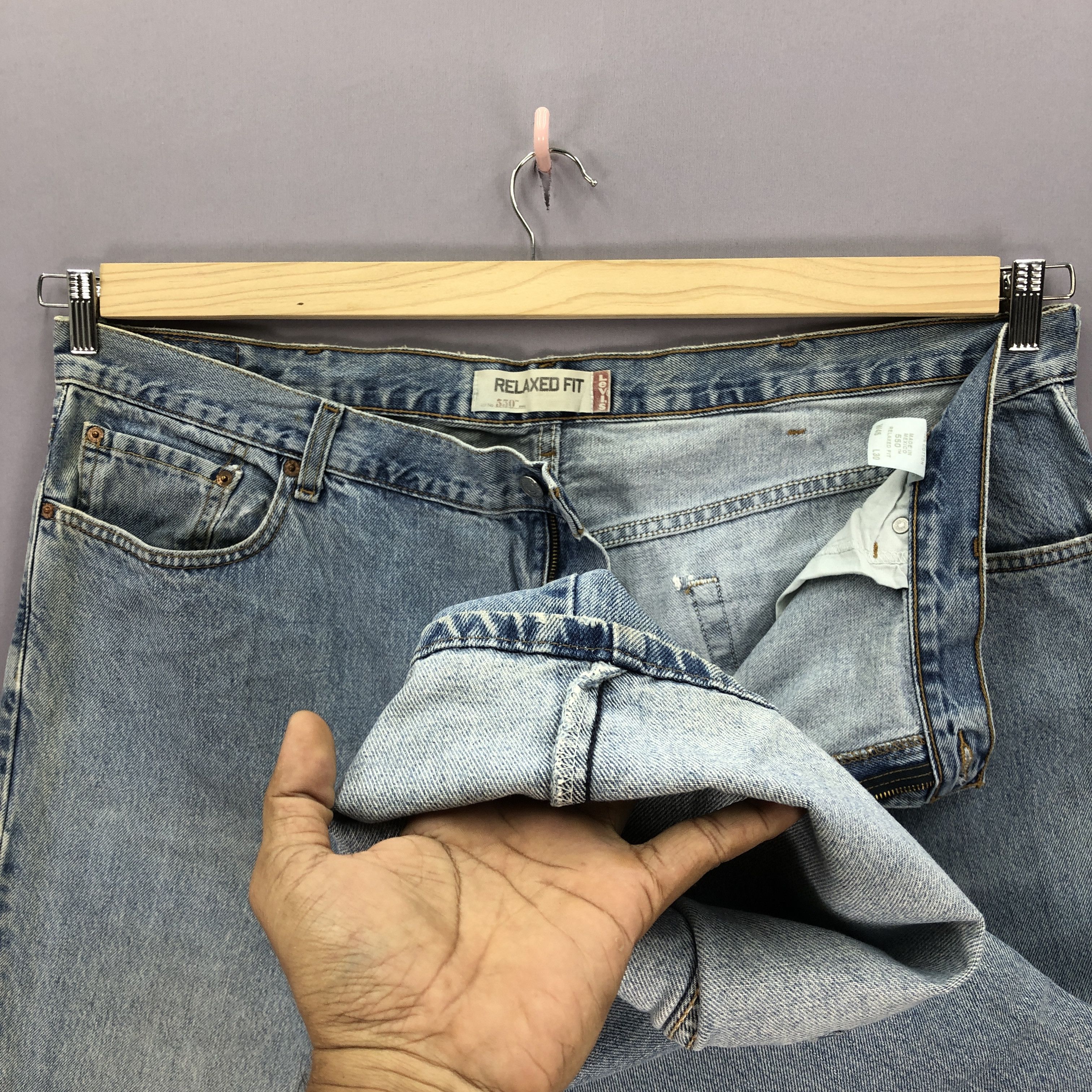Levi's Vintage Levis Light Wash Faded Jeans Levi's 550 Baggy Denim Size US 44 / EU 60 - 8 Thumbnail