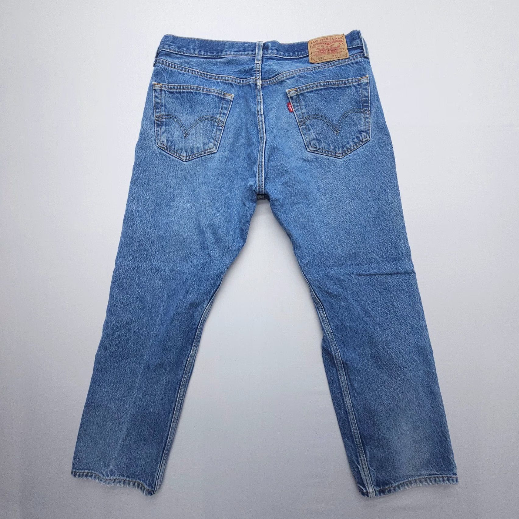 Levi's VINTAGE Levi's 501 Jeans Mens 36 x 30 Button Fly Straight Denim Blue 90s Classic American Size US 36 / EU 52 - 2 Thumbnail