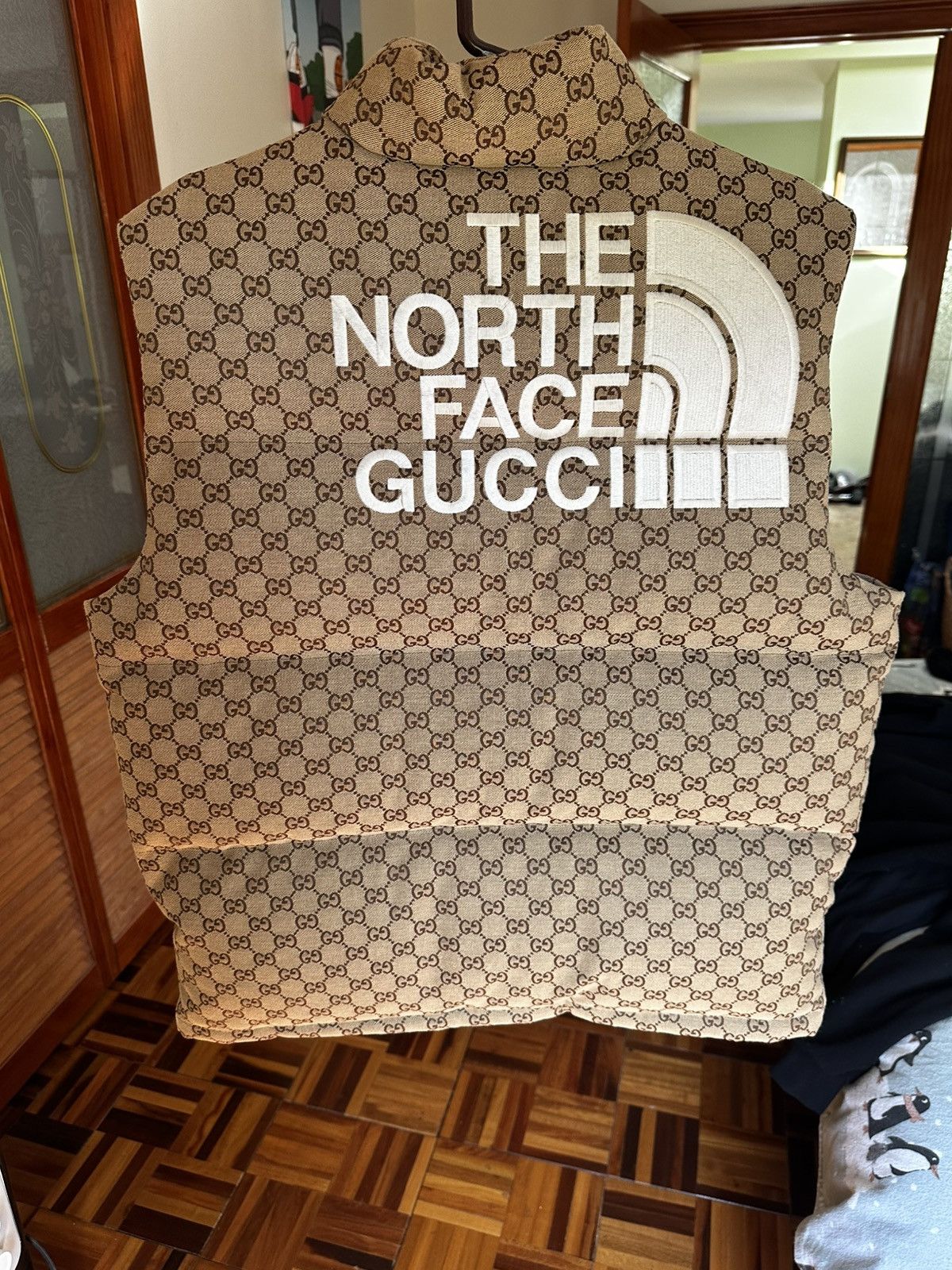 Gucci × The North Face Gucci x The North Face GG Monogram Down Vest Beige Size US M / EU 48-50 / 2 - 3 Thumbnail
