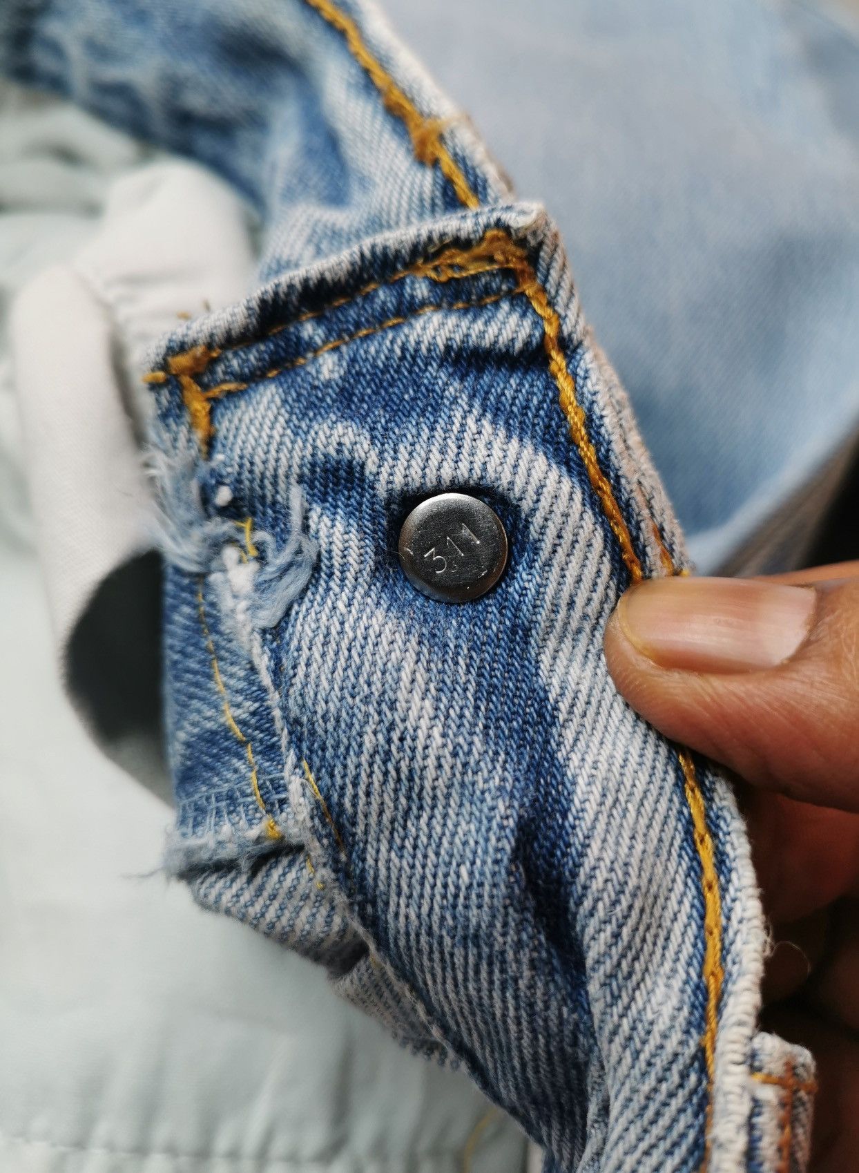 Levi's Curvy fit Made in UK 90s Vintage Levis 901 Jeans Women Size 27" / US 4 / IT 40 - 10 Thumbnail