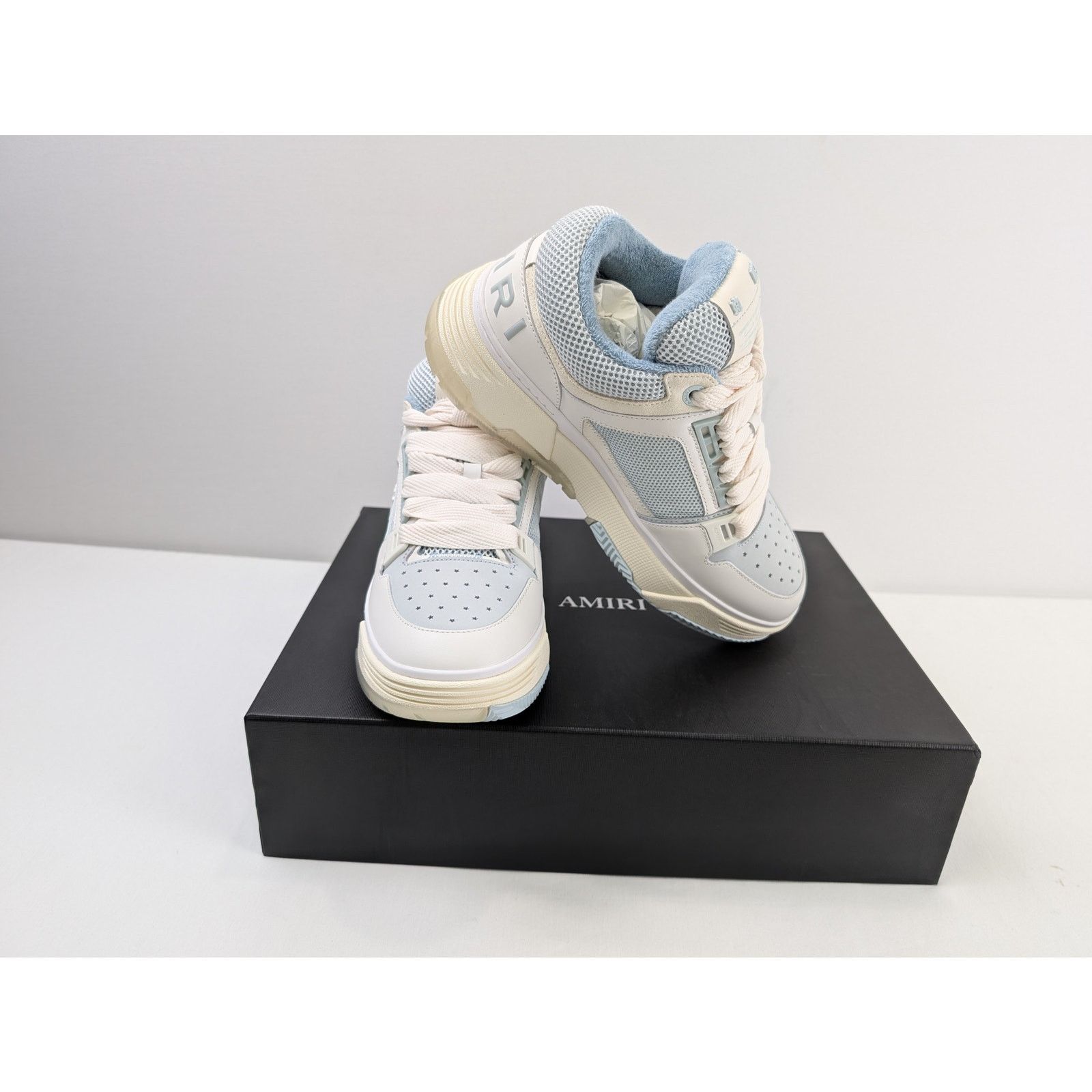 Amiri o1rshd1 Q:2 / MA-1 Sneakers in Ice Blue Size US 11 / EU 44 - 13 Thumbnail