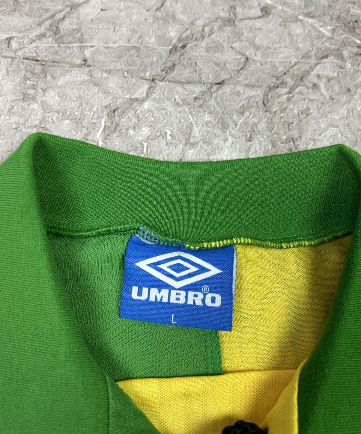 Umbro 1992/1993 Vintage Manchester United Umbro Soccer Jersey Size US L / EU 52-54 / 3 - 6 Thumbnail