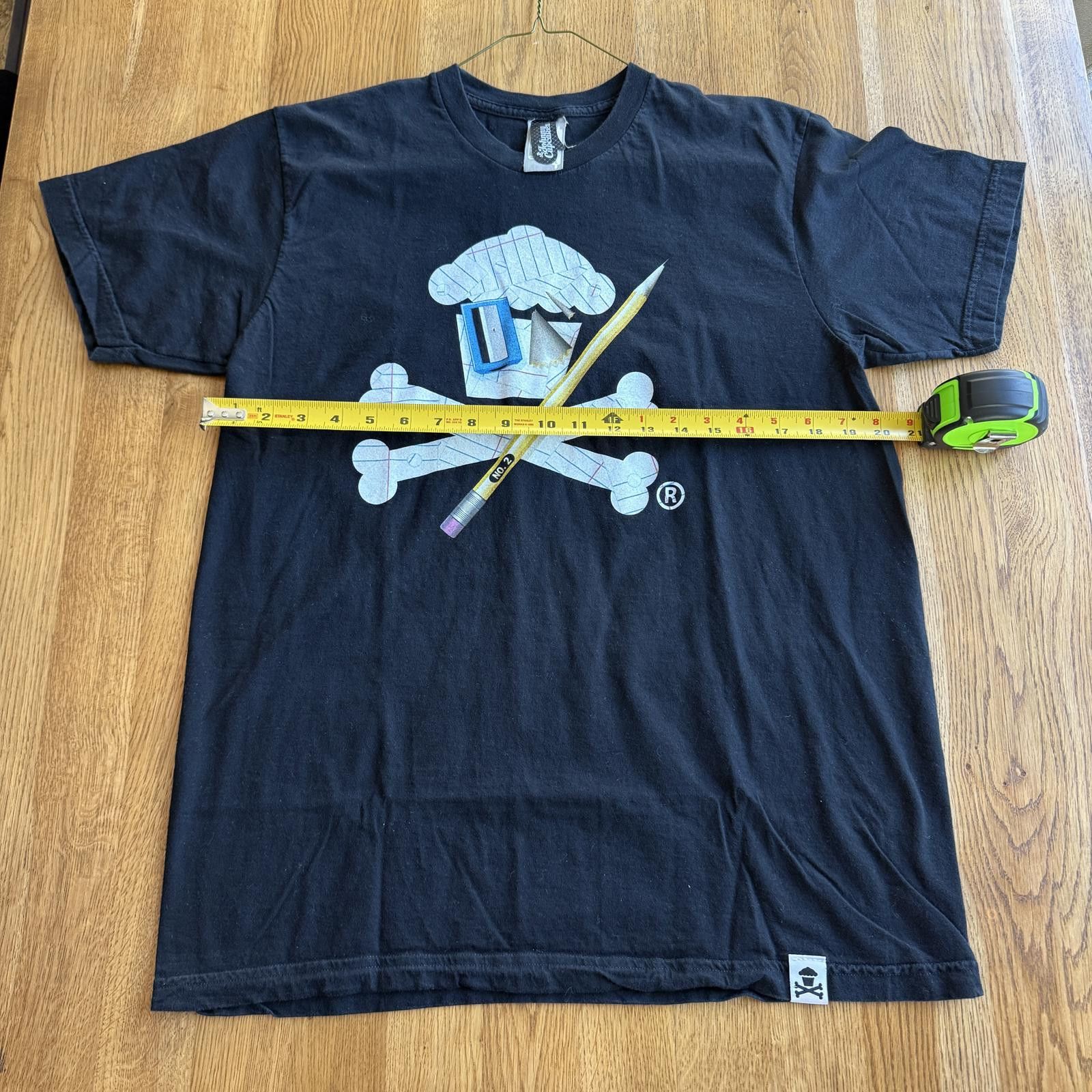 Johnny Cupcakes Johnny Cupcakes Vintage TShirt Large Pencil and Sharpener Size US L / EU 52-54 / 3 - 2 Thumbnail
