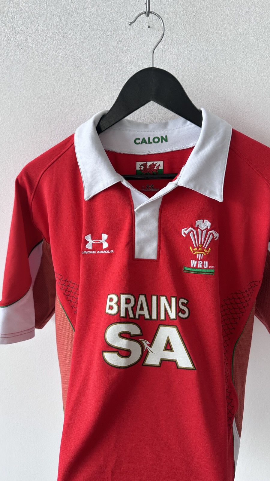 Under Armour Wales WRU Rugby Union Home Shirt Under Armour Brains Jersey Size US M / EU 48-50 / 2 - 5 Thumbnail