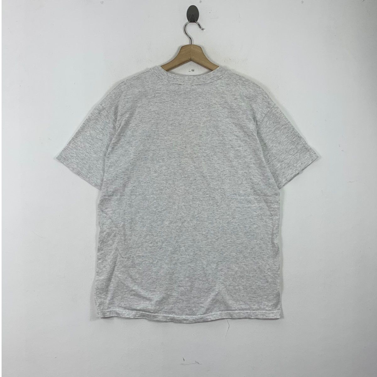 Vintage Vintage 90’ HANES 1901 LEGEND Made In USA Tee Shirt Top Size US L / EU 52-54 / 3 - 5 Thumbnail