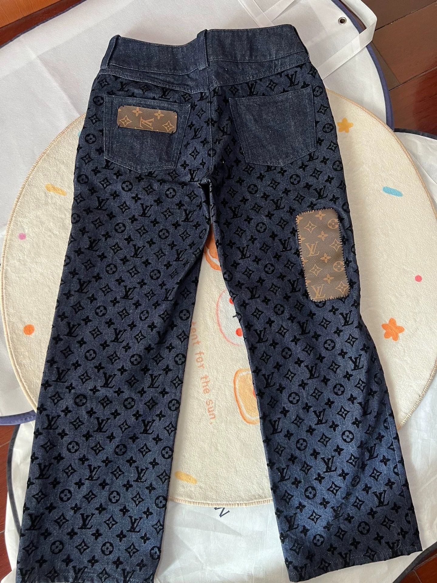 Louis Vuitton Louis Vuitton all-over print jeans, size 38 Size 26" / US 2 / IT 38 - 3 Thumbnail