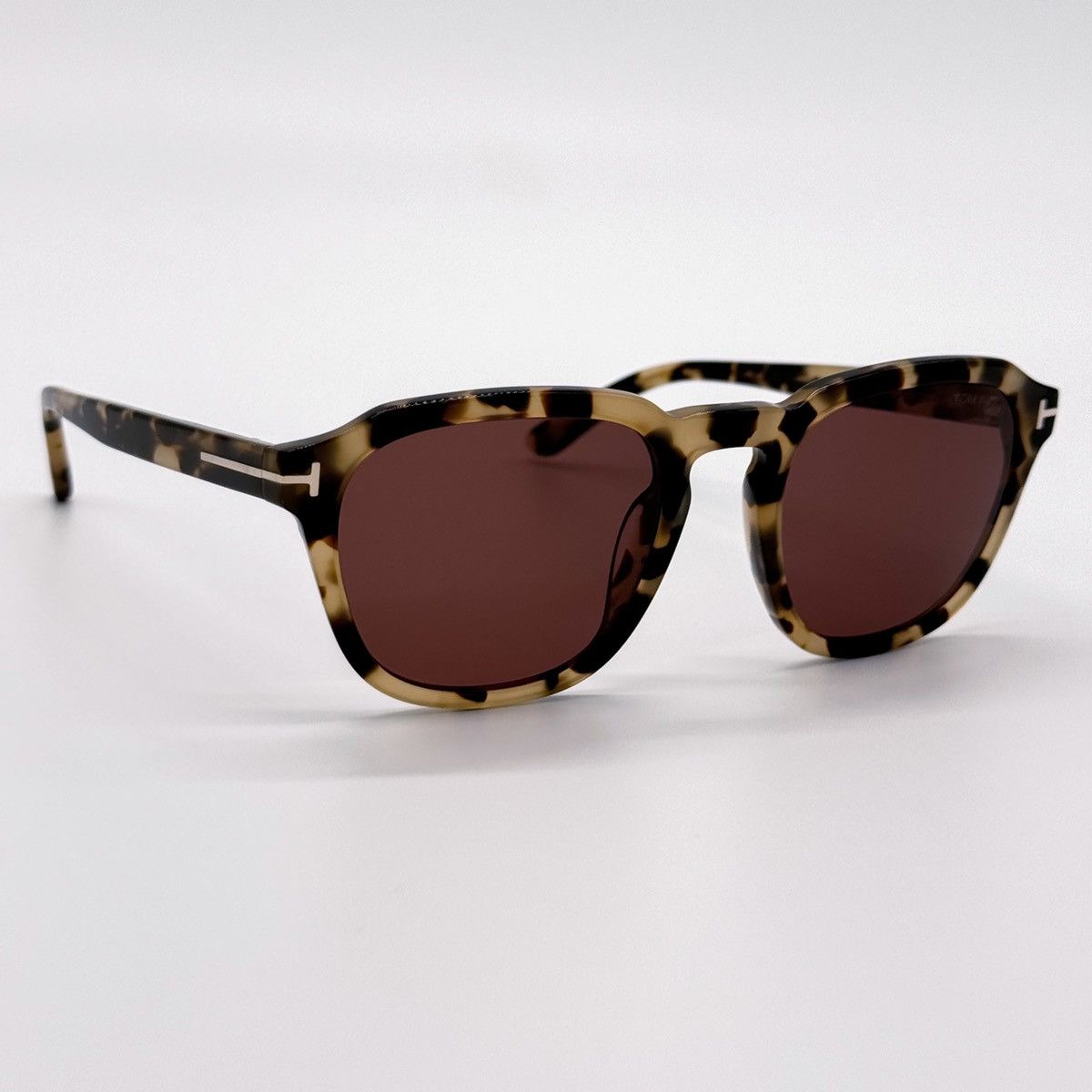 Tom Ford NEW TOM FORD AVERY TF931 56S WOMEN SUNGLASSES FT0931/S BROWN Size ONE SIZE - 4 Thumbnail