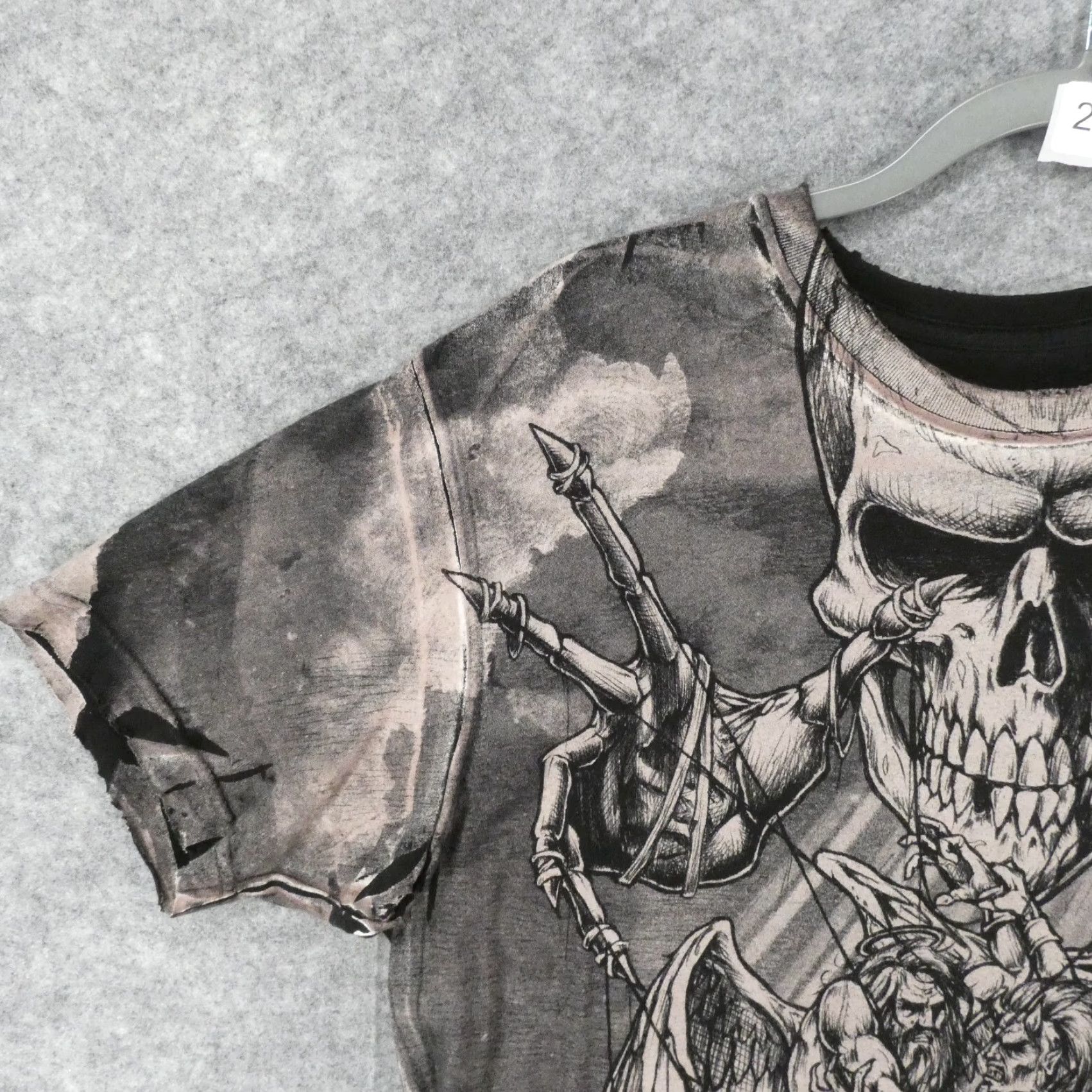 Affliction Affliction Shirt Men L Black Grunge Skull Puppets God Devil Armageddon Size US L / EU 52-54 / 3 - 4 Thumbnail