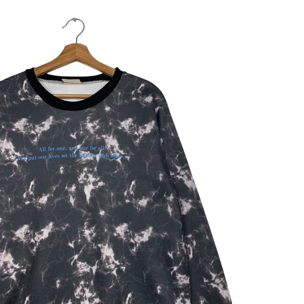 Japanese Brand TOKYO REVENGERS Tokyo Monji Gang Logo Sweatshirt #2227-C98 Size US L / EU 52-54 / 3 - 7 Thumbnail