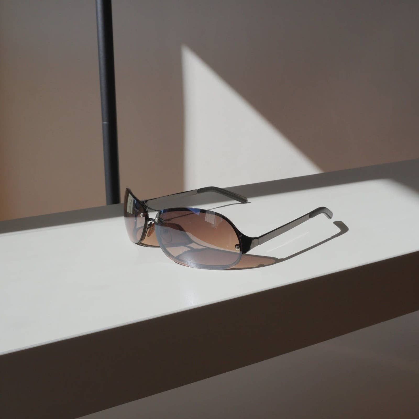 Valentino Vintage valentino italian design silver sunglasses Size ONE SIZE - 1 Thumbnail