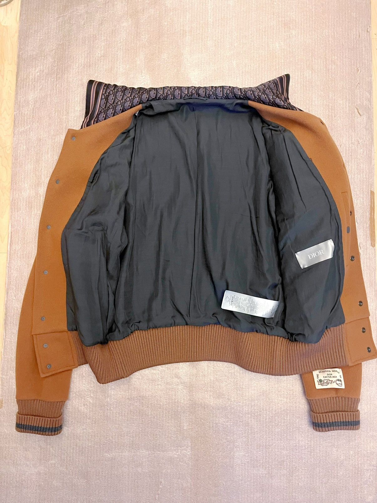 Dior Dior luxury coat Size US S / EU 44-46 / 1 - 6 Thumbnail