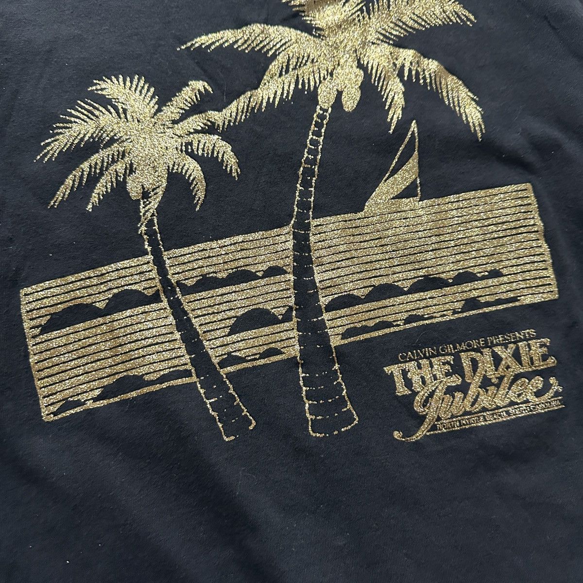 Vintage Vintage 90s Diamond Dust Calvin Gilmore Jubilee Glitter tee Size US L / EU 52-54 / 3 - 4 Thumbnail