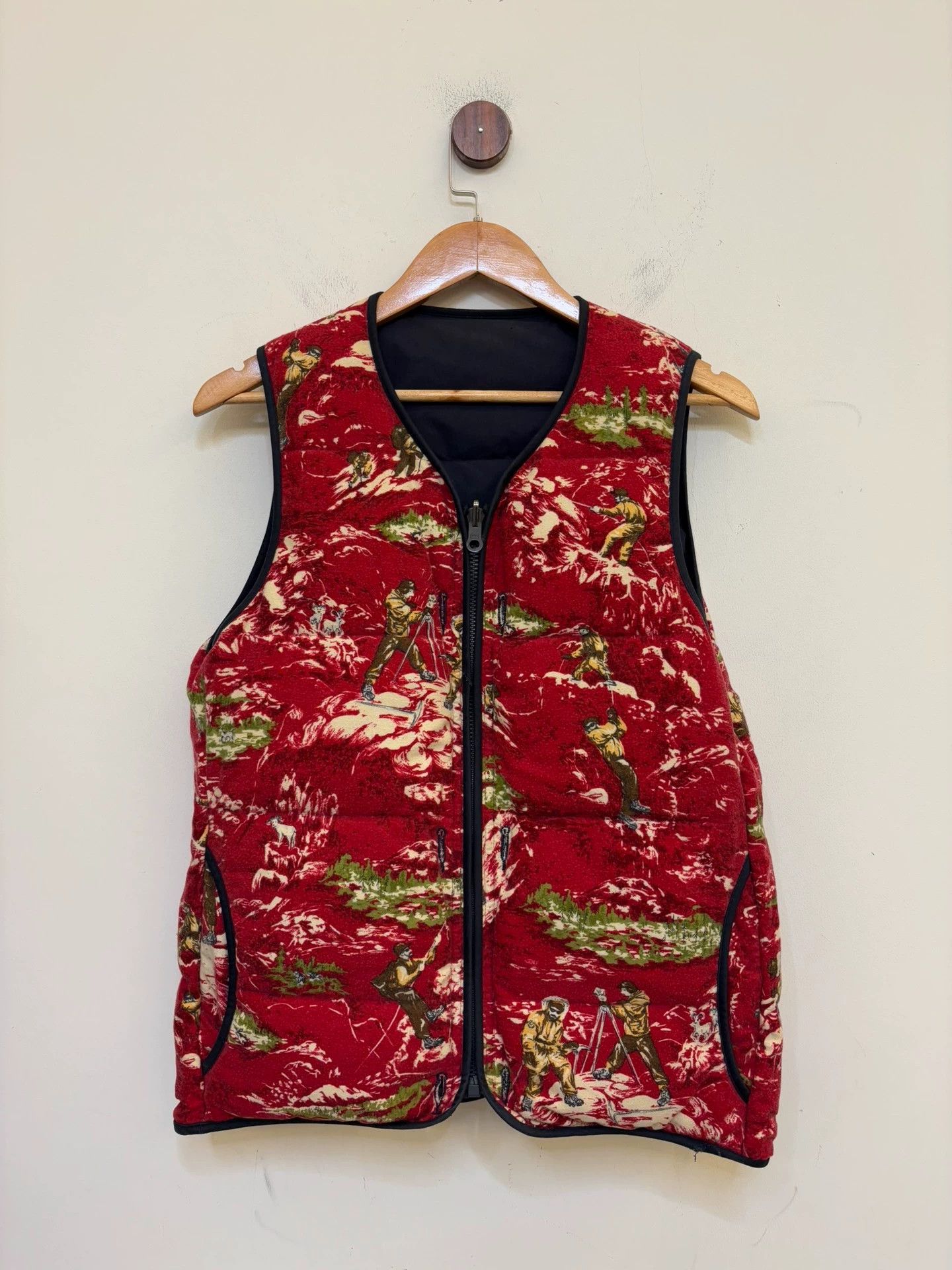 Visvim visvim double-sided down vest size 2 80% new Size US M / EU 48-50 / 2 - 5 Thumbnail