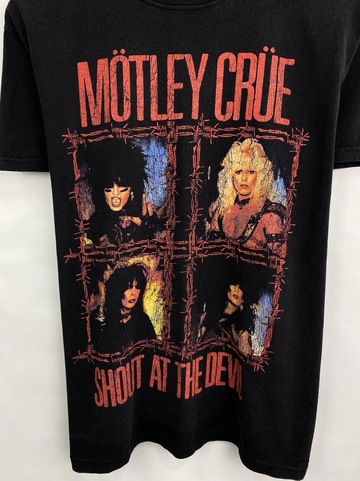Band Tees × Vintage Vintage 2000 Motley Crue Band Rock T-shirt rare retro hype Size US M / EU 48-50 / 2 - 4 Thumbnail