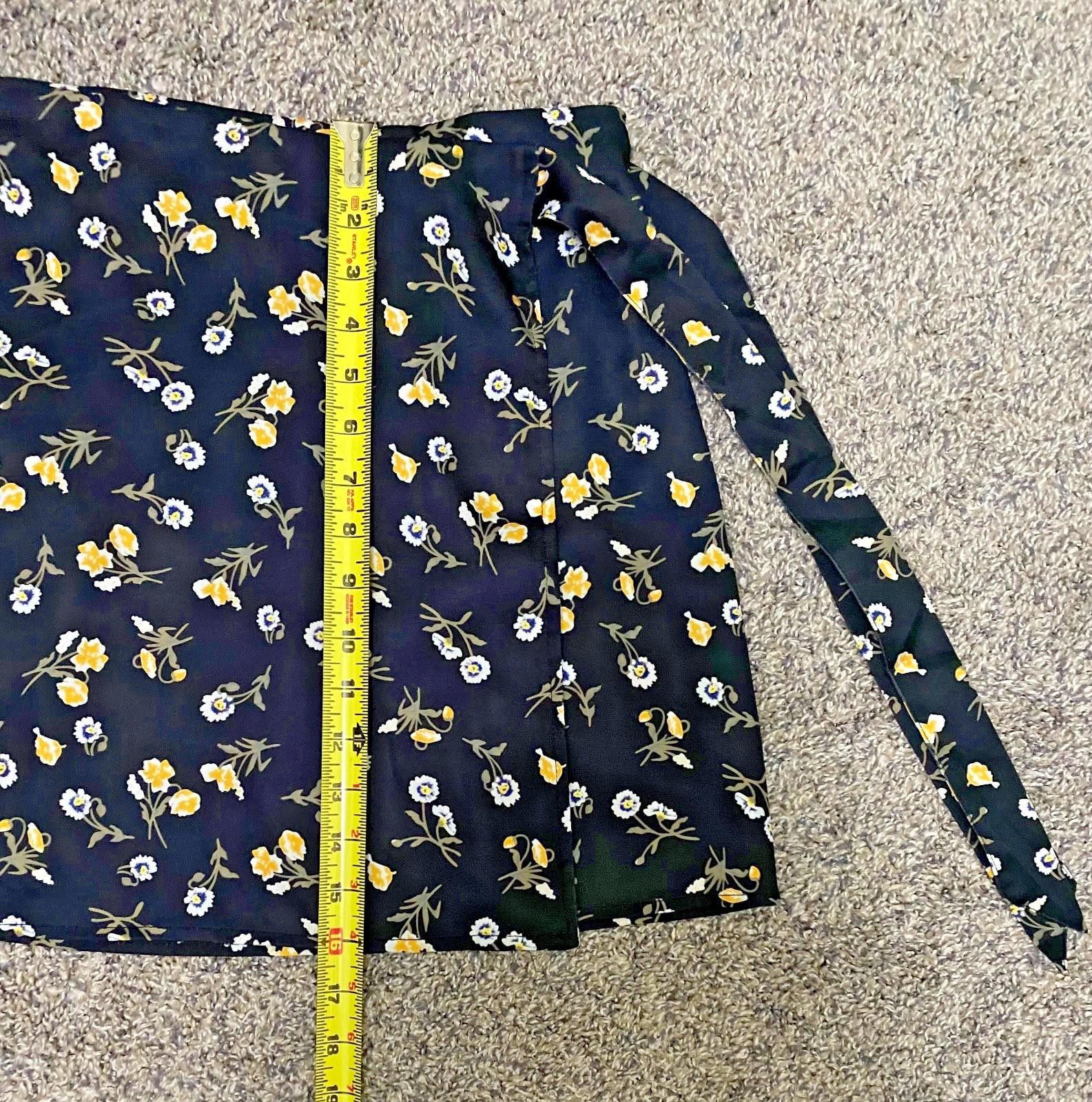 Other FASHION UNION Floral Mini Skirt with Tie (US 4) Size 27" / US 4 / IT 40 - 5 Thumbnail