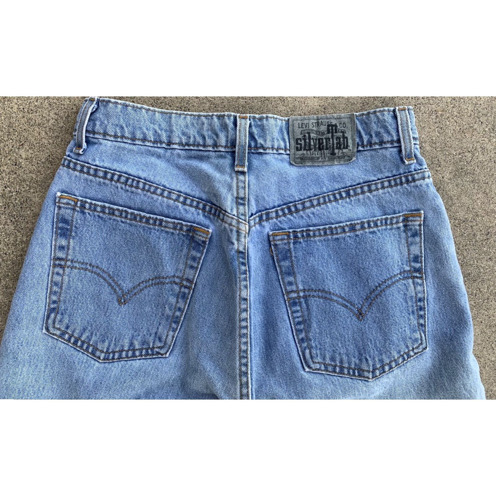 Vintage VINTAGE Levi’s SilverTab Jeans 90s 1990s High Rise 32.5” Inseam 100% Cotton Blue 5-Pocket Zipper Juniors Women’s Size 9 Long Size 30" / US 8 / IT 44 - 4 Thumbnail