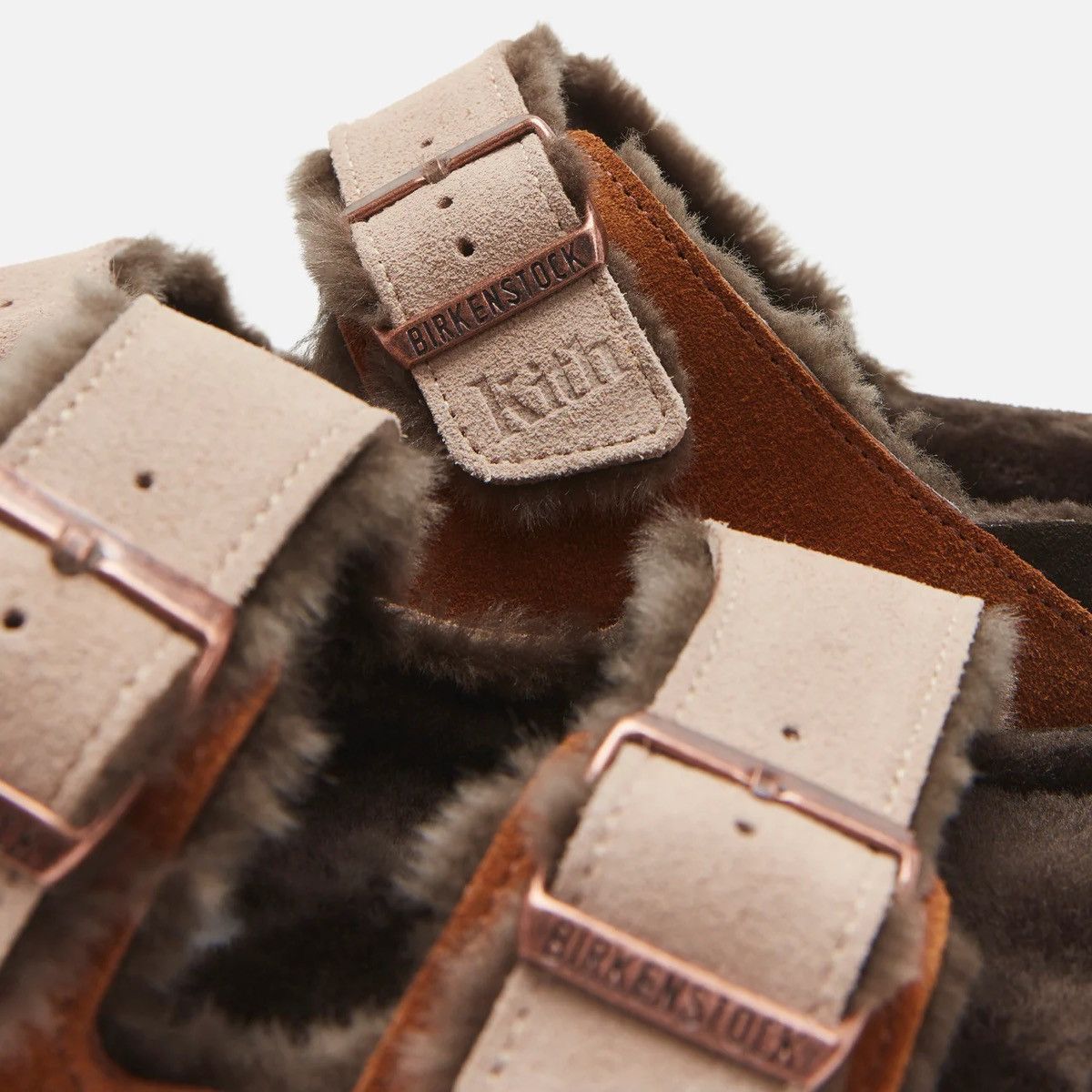 Birkenstock × Kith Kith x Birkenstock Arizona Shearling Mink Dark Brown (US 13) Size US 13 / EU 46 - 3 Thumbnail