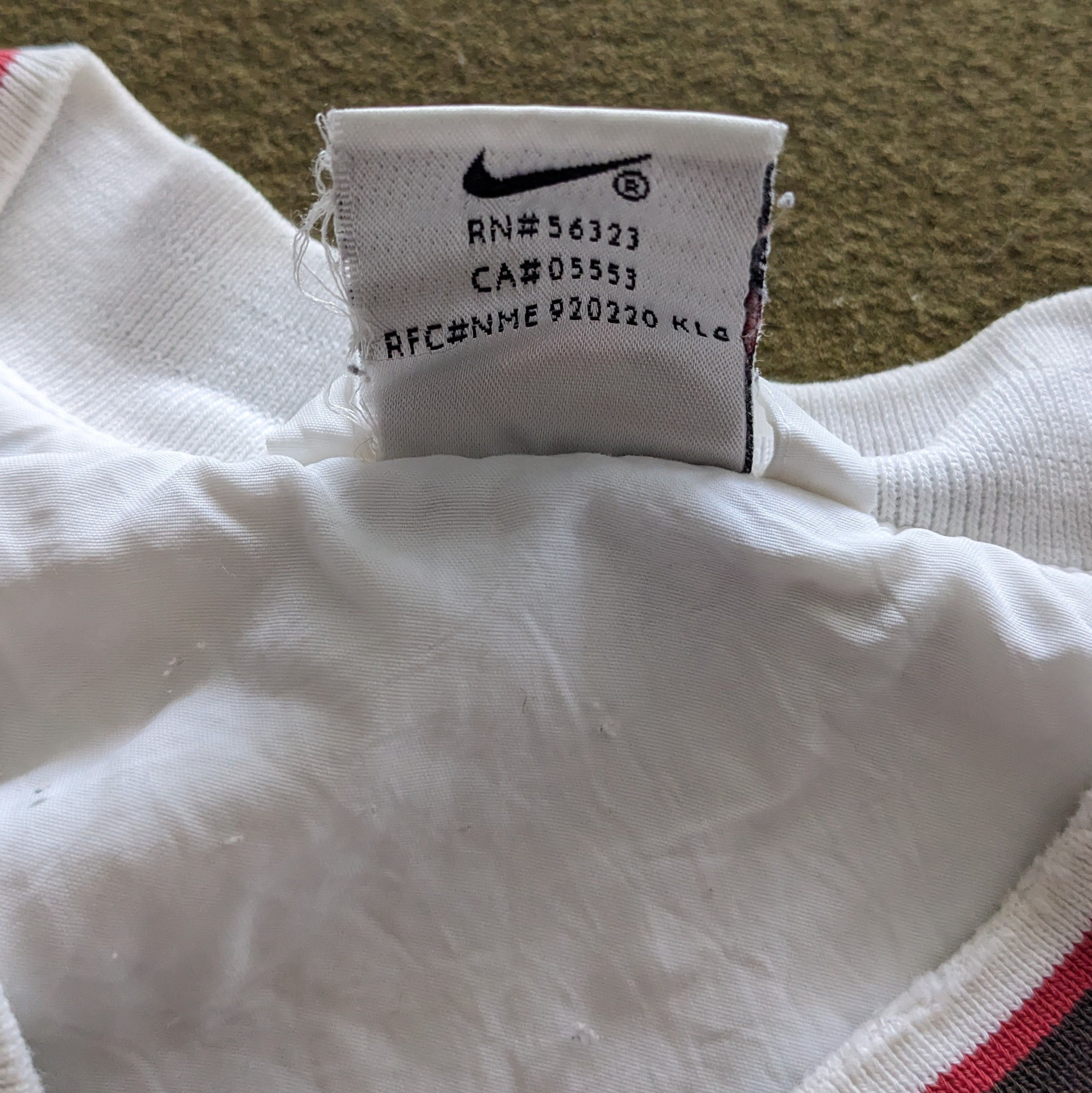 Nike Vintage NIKE Sportswear Brand Windbreaker Jacket Size US L / EU 52-54 / 3 - 6 Thumbnail