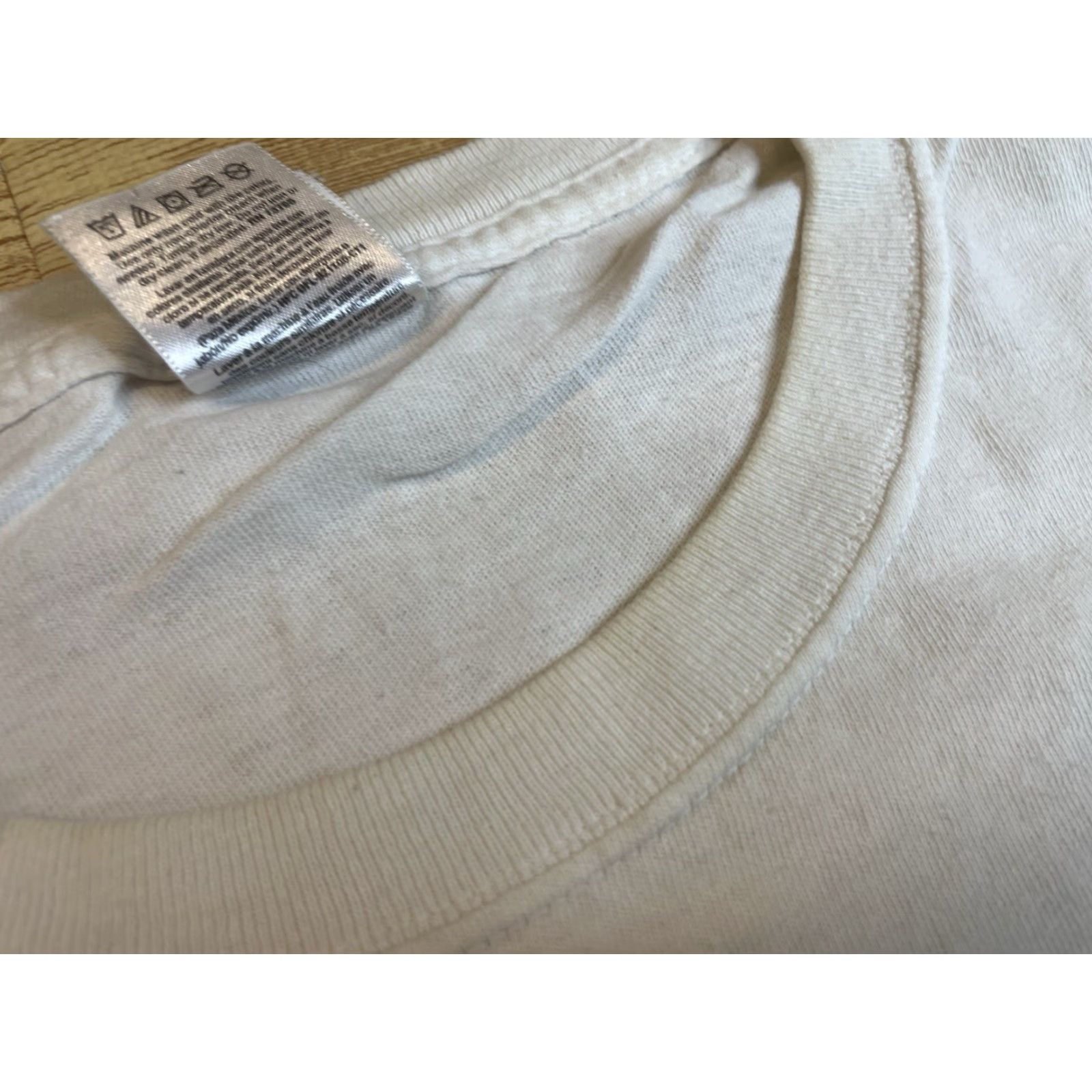Fruit Of The Loom 2011 Grateful Dead Warwick Winery Tribute Concert T Shirt Adult 2XL Vintage White Cotton Fruit of the Loom Men Short Sleeve Crew Neck Graphic Print Size US XXL / EU 58 / 5 - 5 Thumbnail