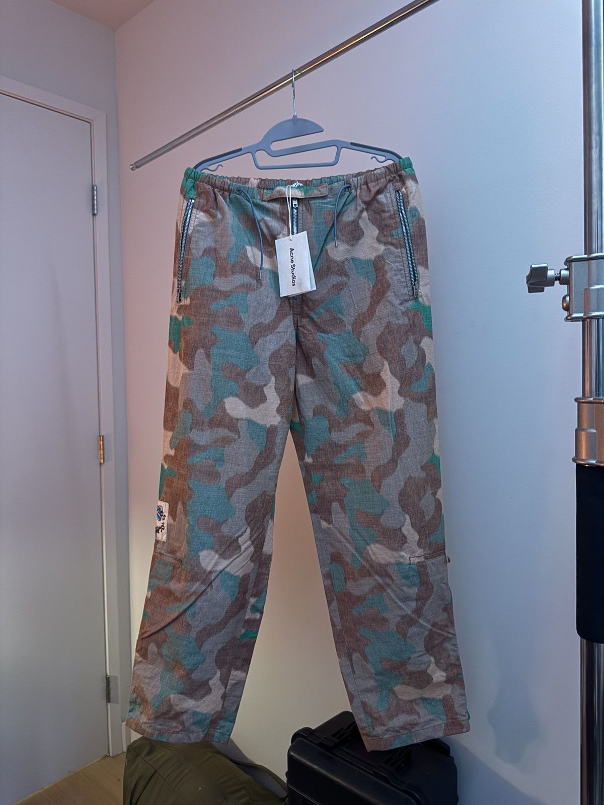 Acne Studios Acne Studios Camo Trousers Size US 32 / EU 48 - 1 Thumbnail