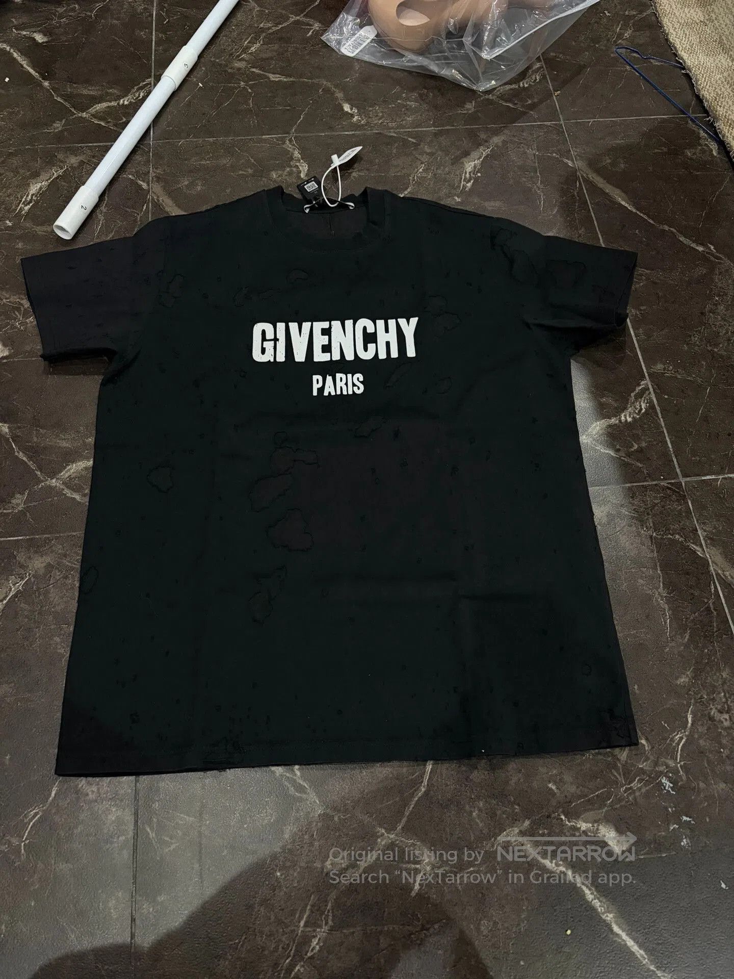 Givenchy Givenchy Black Distressed Short. Size US XXS / EU 40 - 1 Thumbnail
