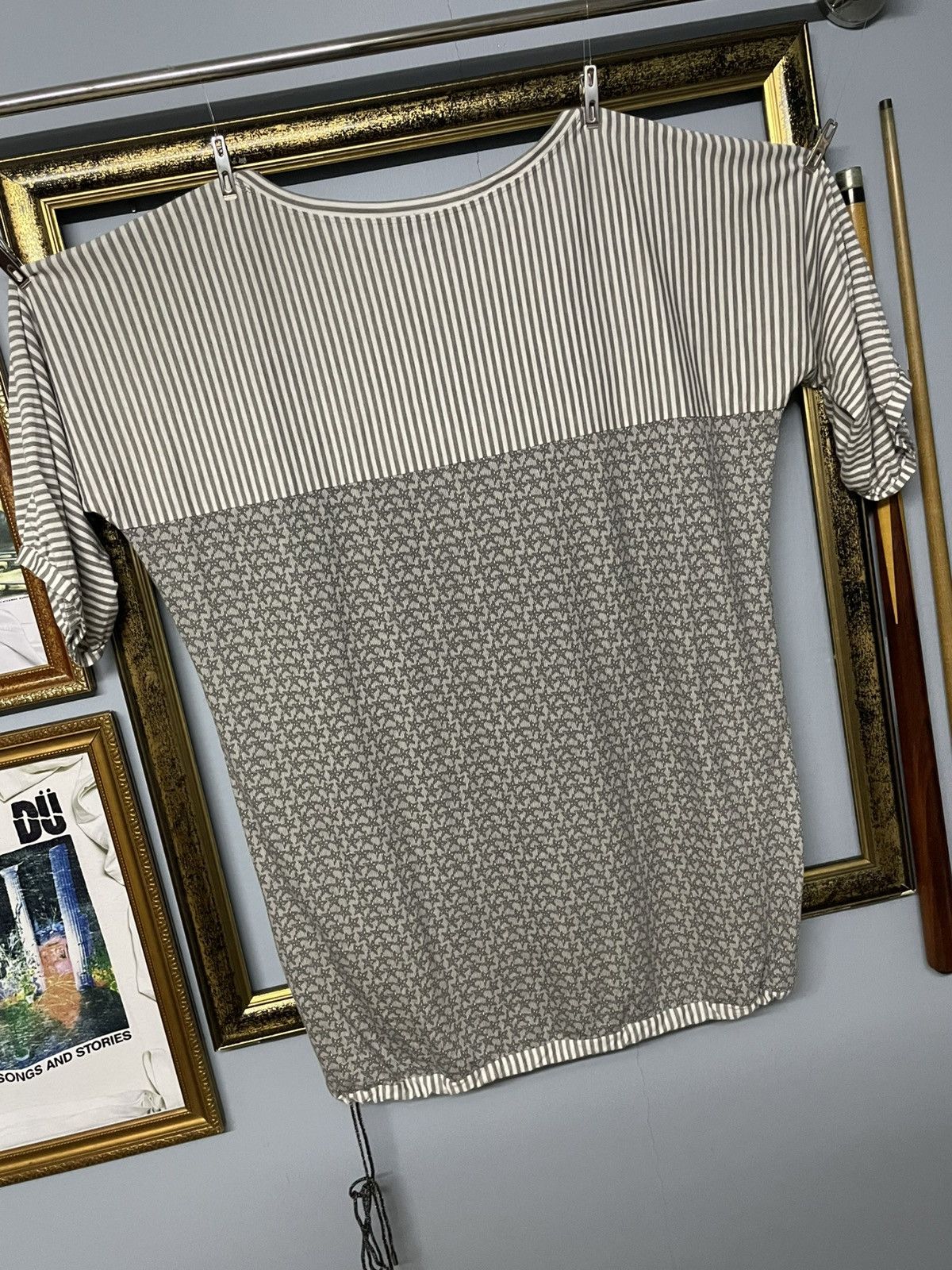 Balmain Vintage Designer Balmain Paris White Star Pattern Tshirt Size US L / EU 52-54 / 3 - 9 Thumbnail
