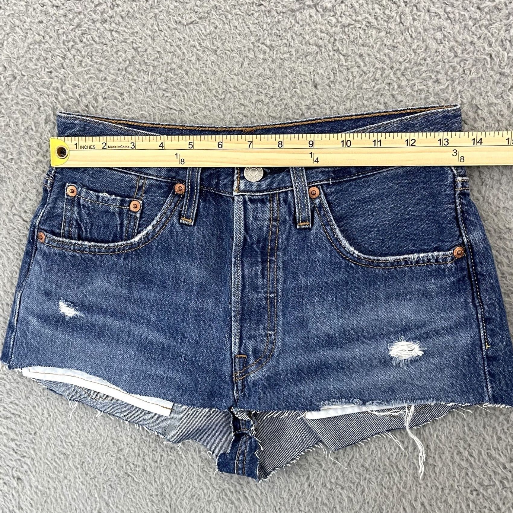 Levi's Levi's 501 Jean Shorts Womens 24 Blue Button Fly Cut Off Distressed Denim Cotton Size 42" / US 20 - 8 Thumbnail