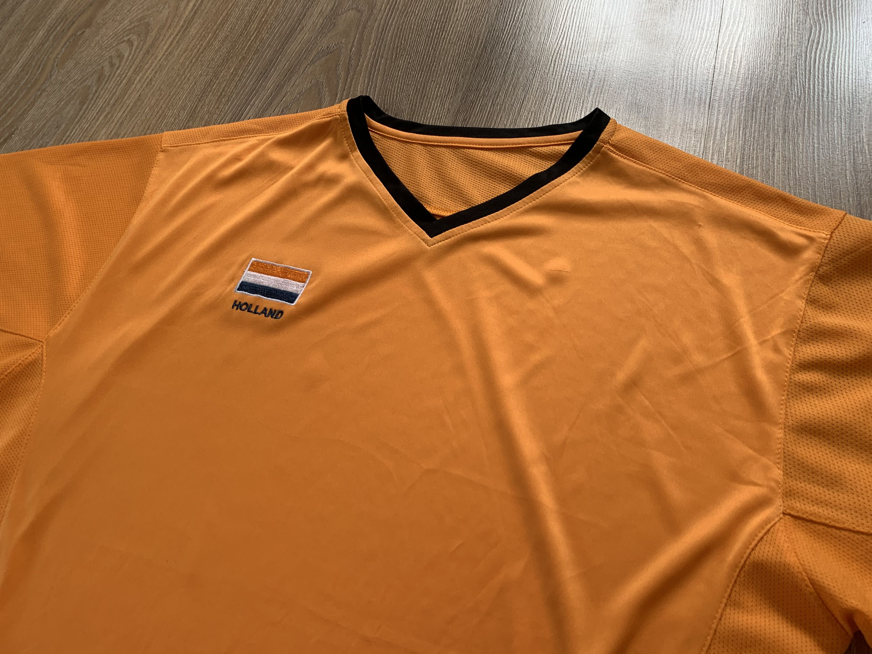 Japanese Brand × Vintage Sportsphere Holland Training T-Shirt Size US M / EU 48-50 / 2 - 4 Thumbnail