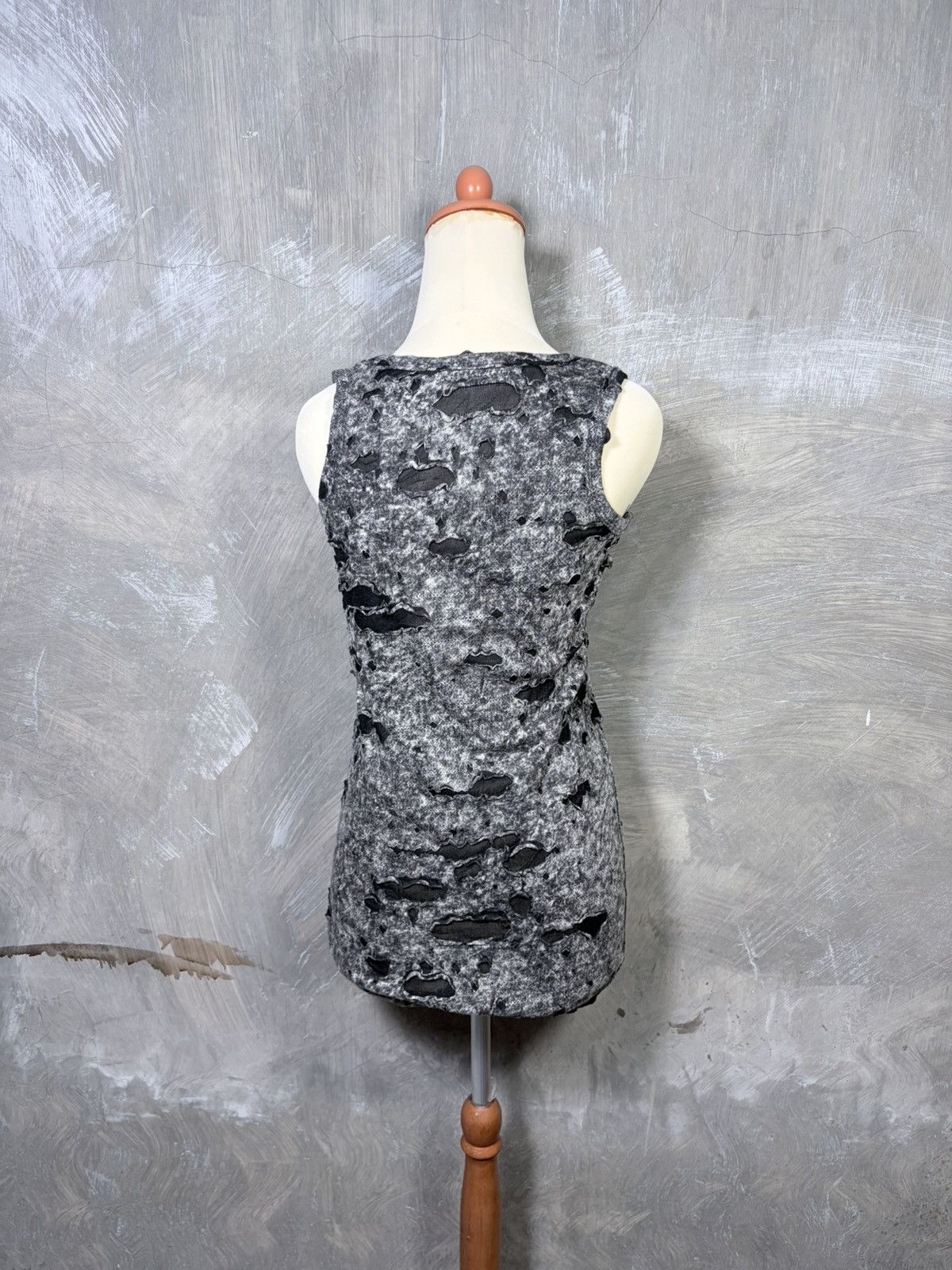 Y2K Unknown Distressed Tanktop LGB GOA HYSTERIC Style