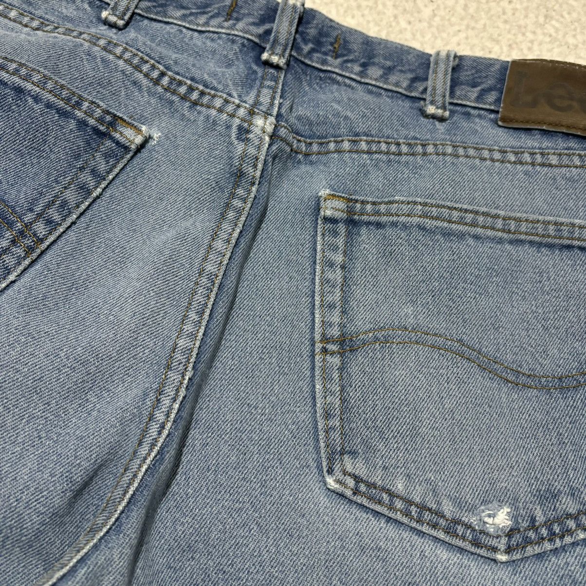 Lee × Vintage Vintage Lee Faded Midwash Blue Denim Jeans Size US 36 / EU 52 - 13 Thumbnail