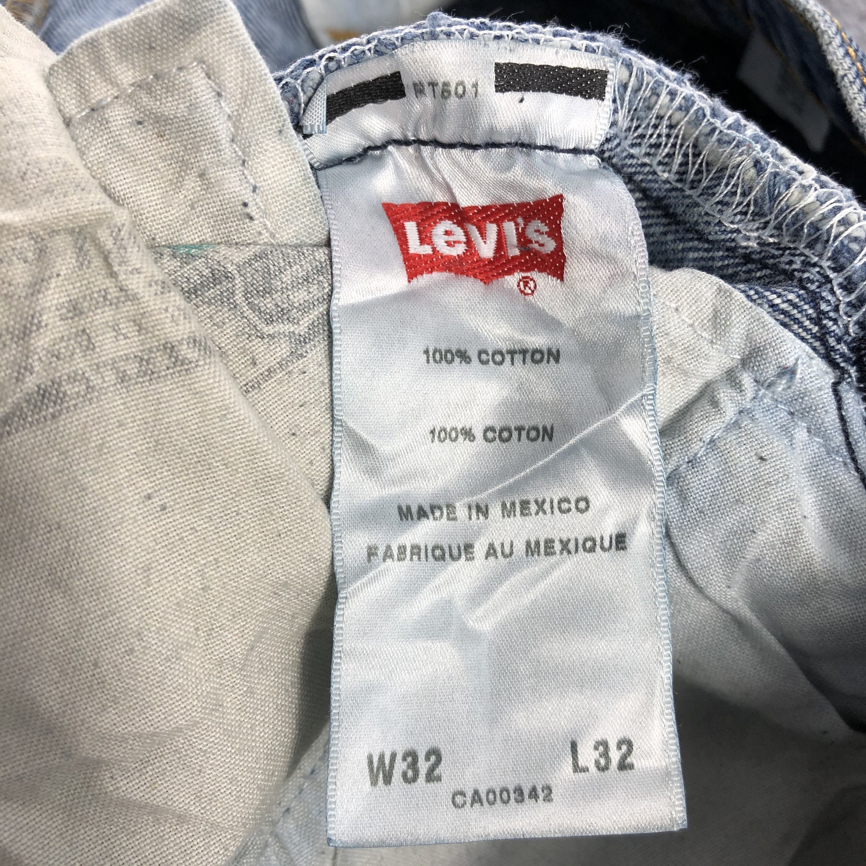 Levi's Vintage Blue Wash Levis 501 Jeans-JM1865 Size US 33 - 10 Thumbnail