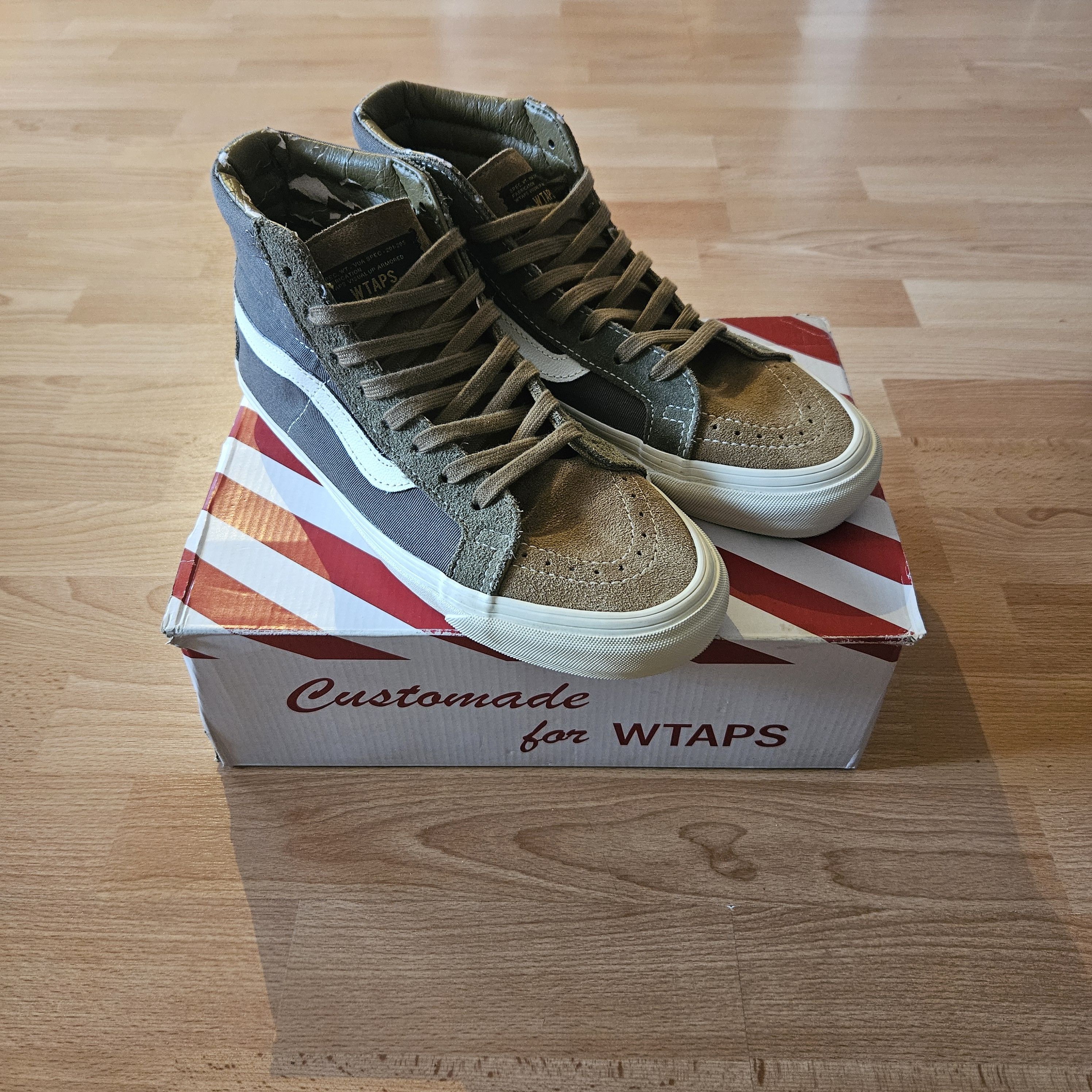 Vans × Wtaps OG Sk8-Hi LX Size US 8 / EU 41 - 2 Thumbnail