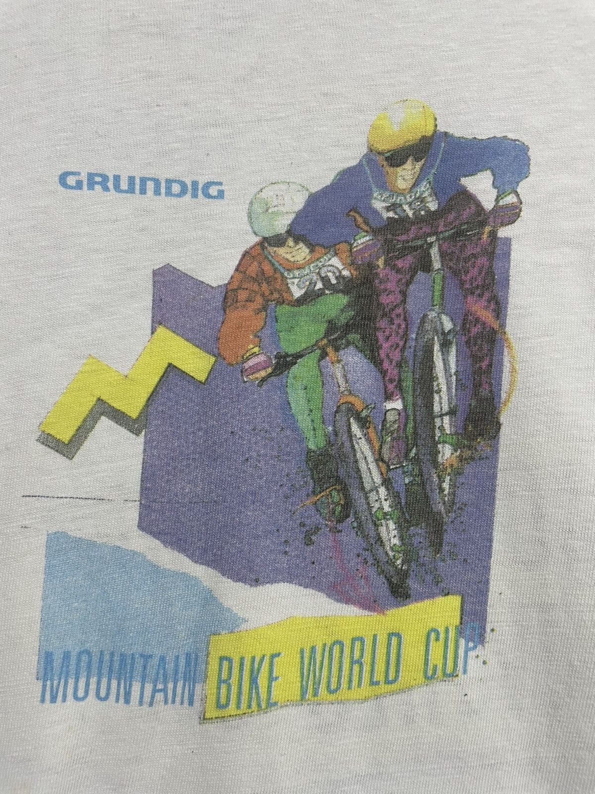 Vintage Vintage 90s Grundig Mountain Bike World Cup T-Shirt Size US L / EU 52-54 / 3 - 2 Thumbnail