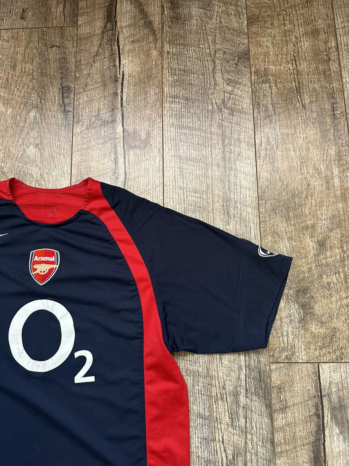 Nike 2005/06 Nike Arsenal Total 90 ‘Distressed’ Training Jersey Size US L / EU 52-54 / 3 - 2 Thumbnail