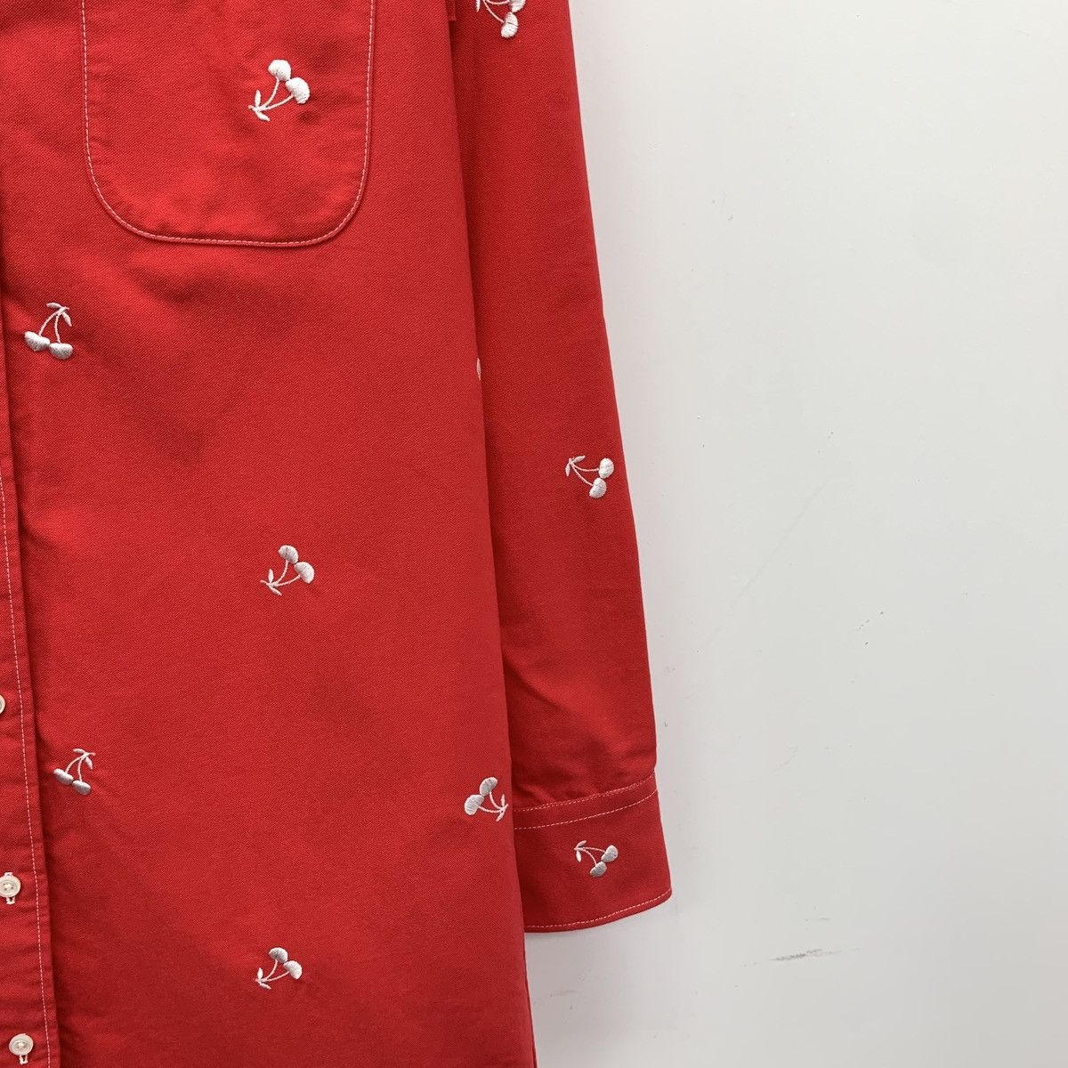 Thom Browne Thom Browne Red Cherry Embroidered Long Sleeve Shirt K26WX Size S / US 4 / IT 40 - 4 Thumbnail