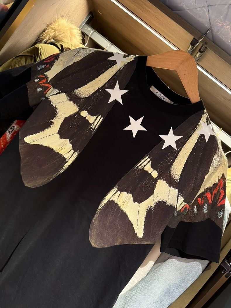 Givenchy Givenchy Five-star butterfly short-sleeve T-shirt Size US XS / EU 42 / 0 - 3 Thumbnail
