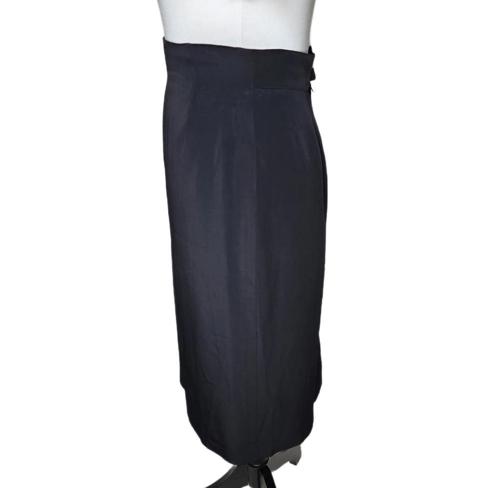 Max Mara Max Mara, Knee Length Black Pencil Skirt. Size 8 Size 30" / US 8 / IT 44 - 9 Thumbnail