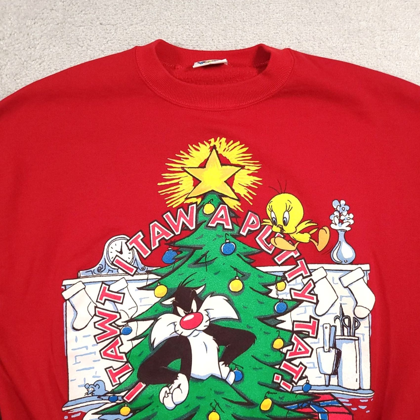 Vintage VINTAGE 1995 Looney Tunes Christmas Tweety Sylvester Red Crewneck Sweatshirt Large Unisex Adults Sweater Graphic Print Size US L / EU 52-54 / 3 - 3 Thumbnail