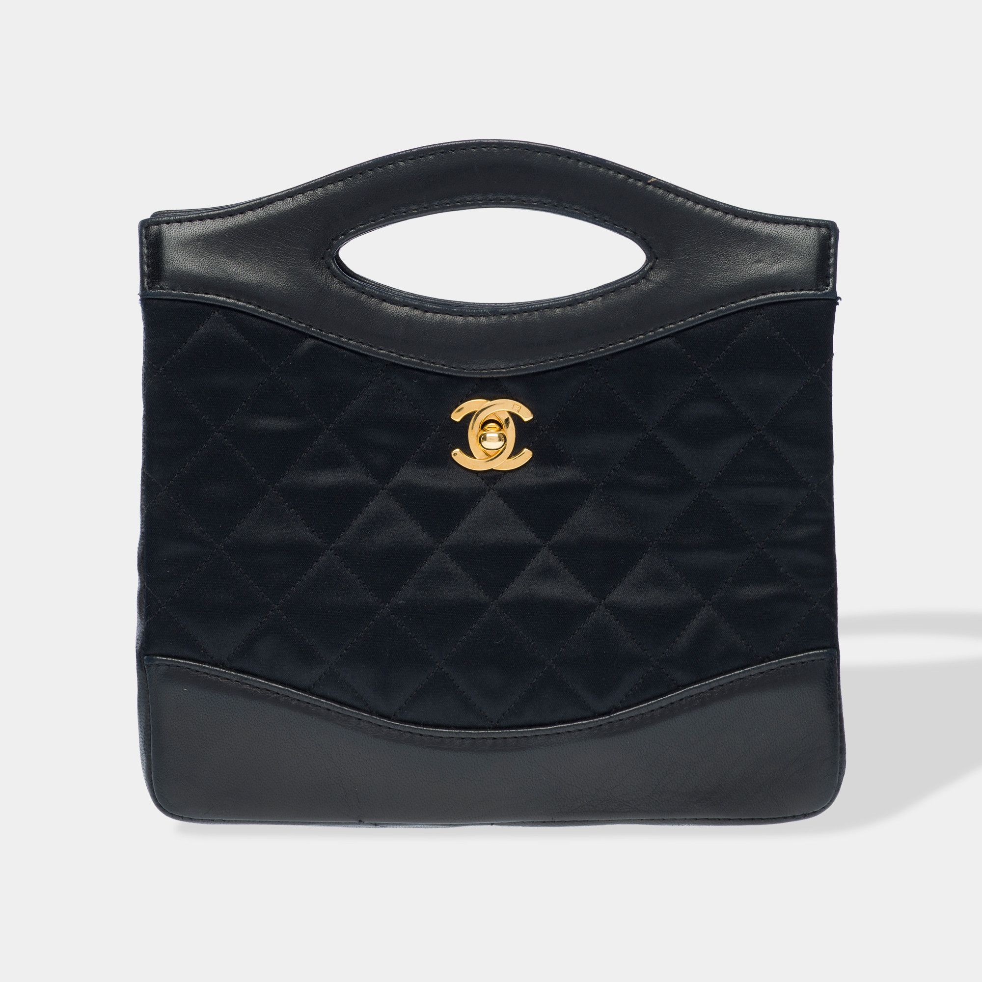 CHANEL 31 Vintage in Black Leather