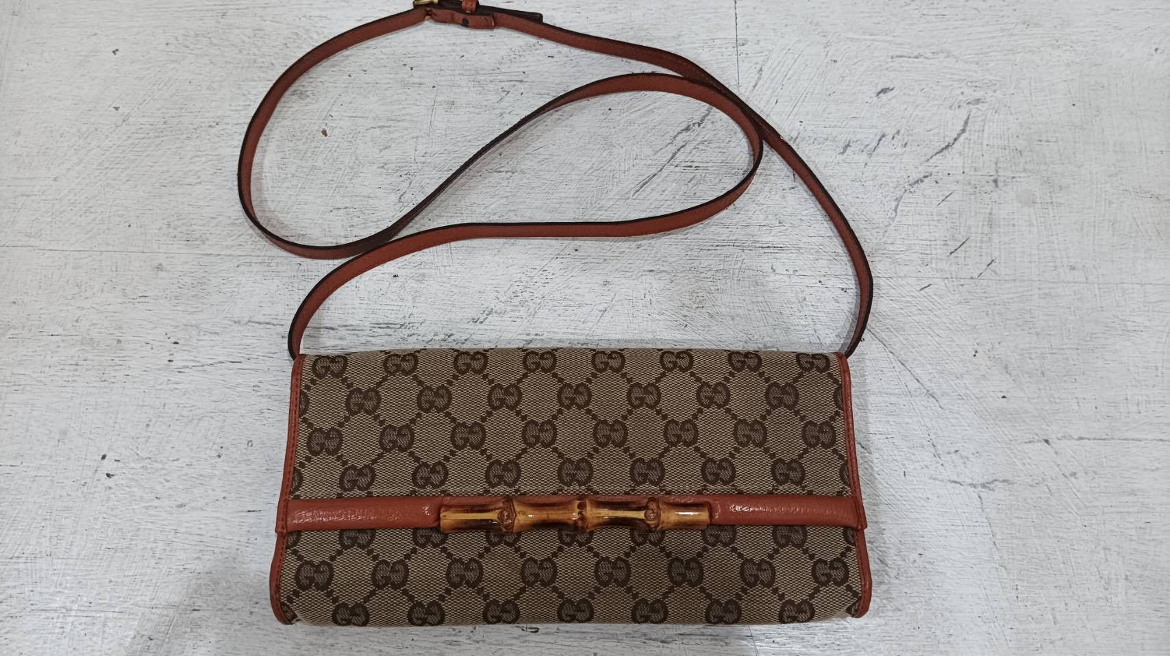 Gucci VTG Gucci Bamboo Bar Clutch Bag, GG Canvas Size ONE SIZE - 1 Thumbnail