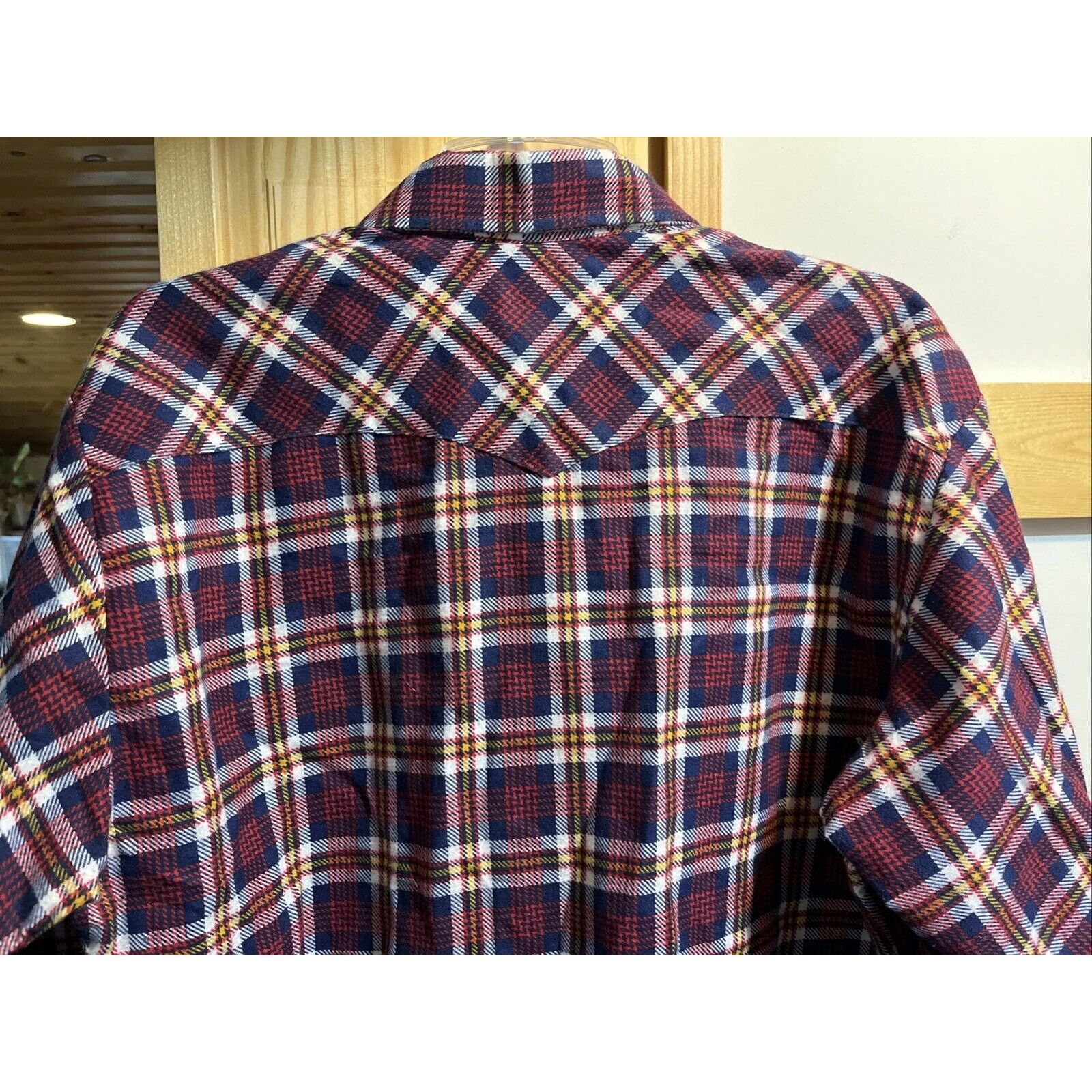 Other Bellcraft Vintage Men’s L Red Plaid LS Pearl Snap Western Size US L / EU 52-54 / 3 - 9 Thumbnail
