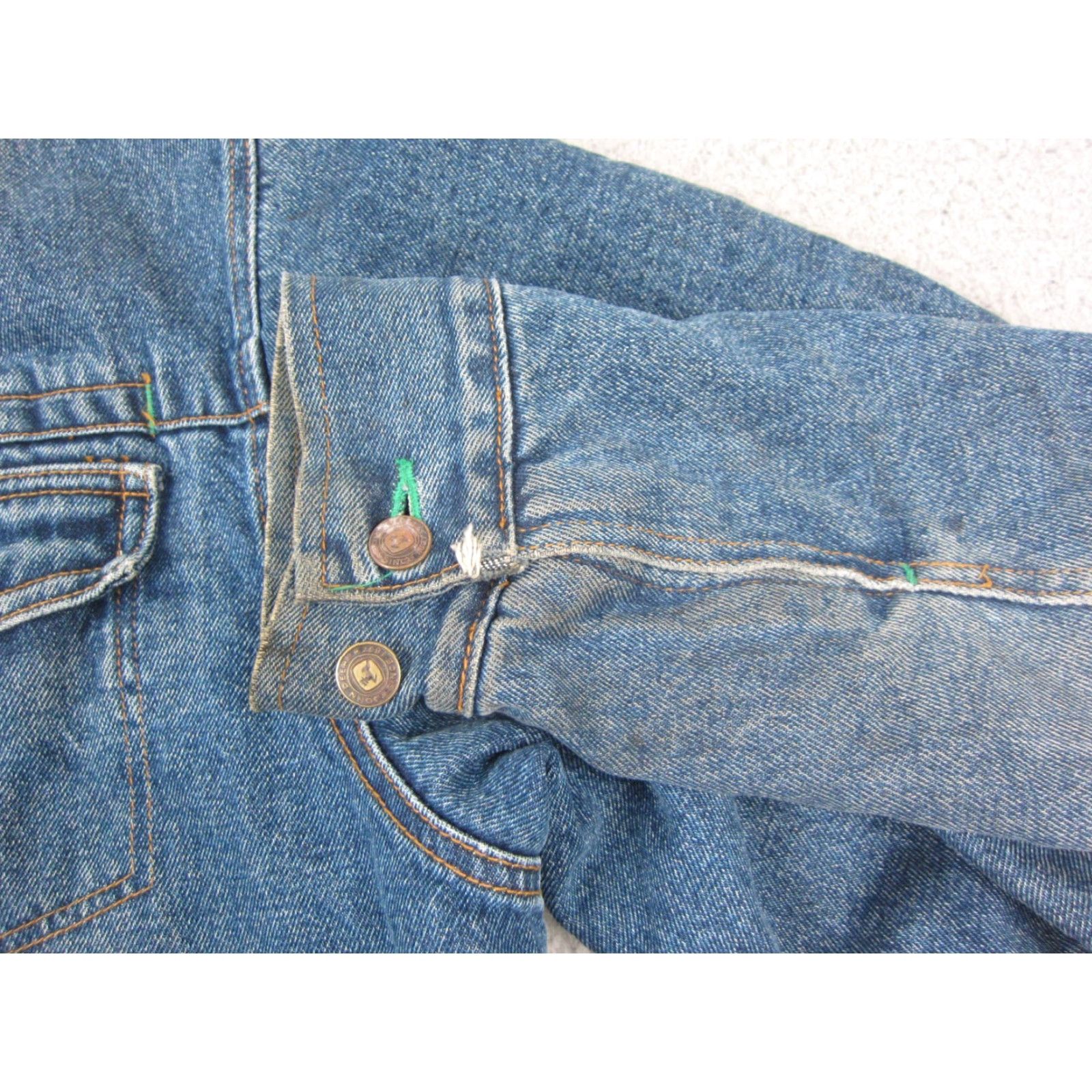 John Deere VINTAGE John Deere Jacket Mens L Blue Denim Trucker Sherpa Fleece Lined Workwear Casual 80s Mens Size US L / EU 52-54 / 3 - 3 Thumbnail