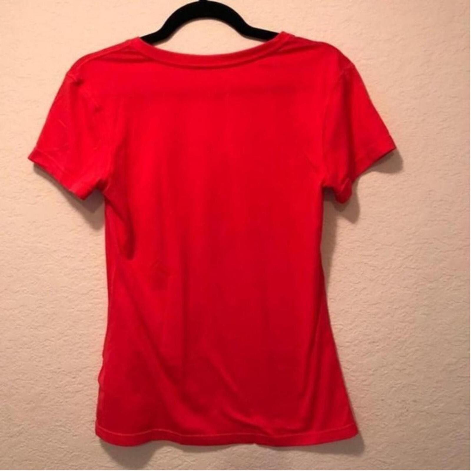 Nike Nike Dri-FIT Red V-Neck Short Sleeve Shirt Size S / US 4 / IT 40 - 2 Thumbnail